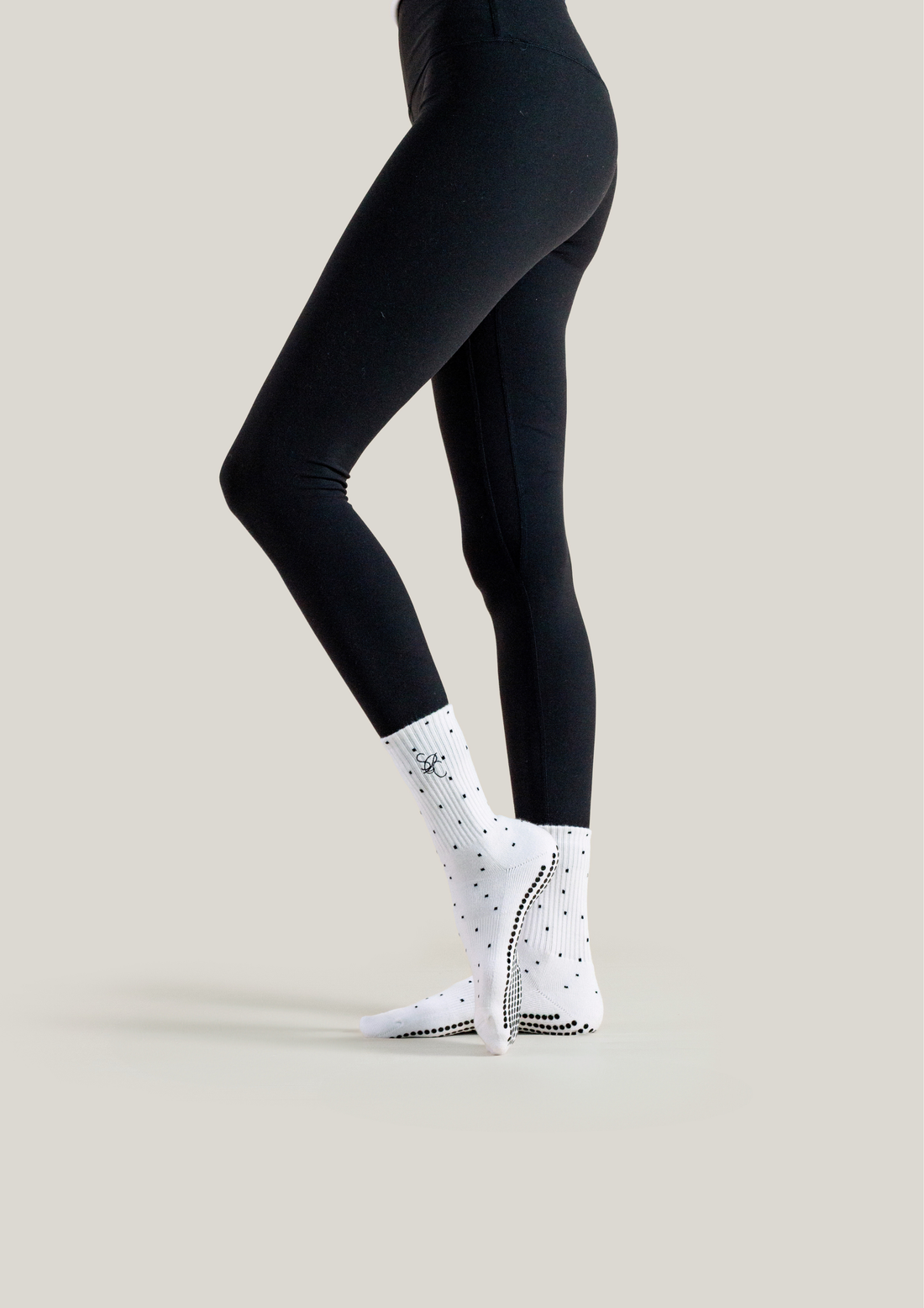 Pilates Grip Socks in Moonriver