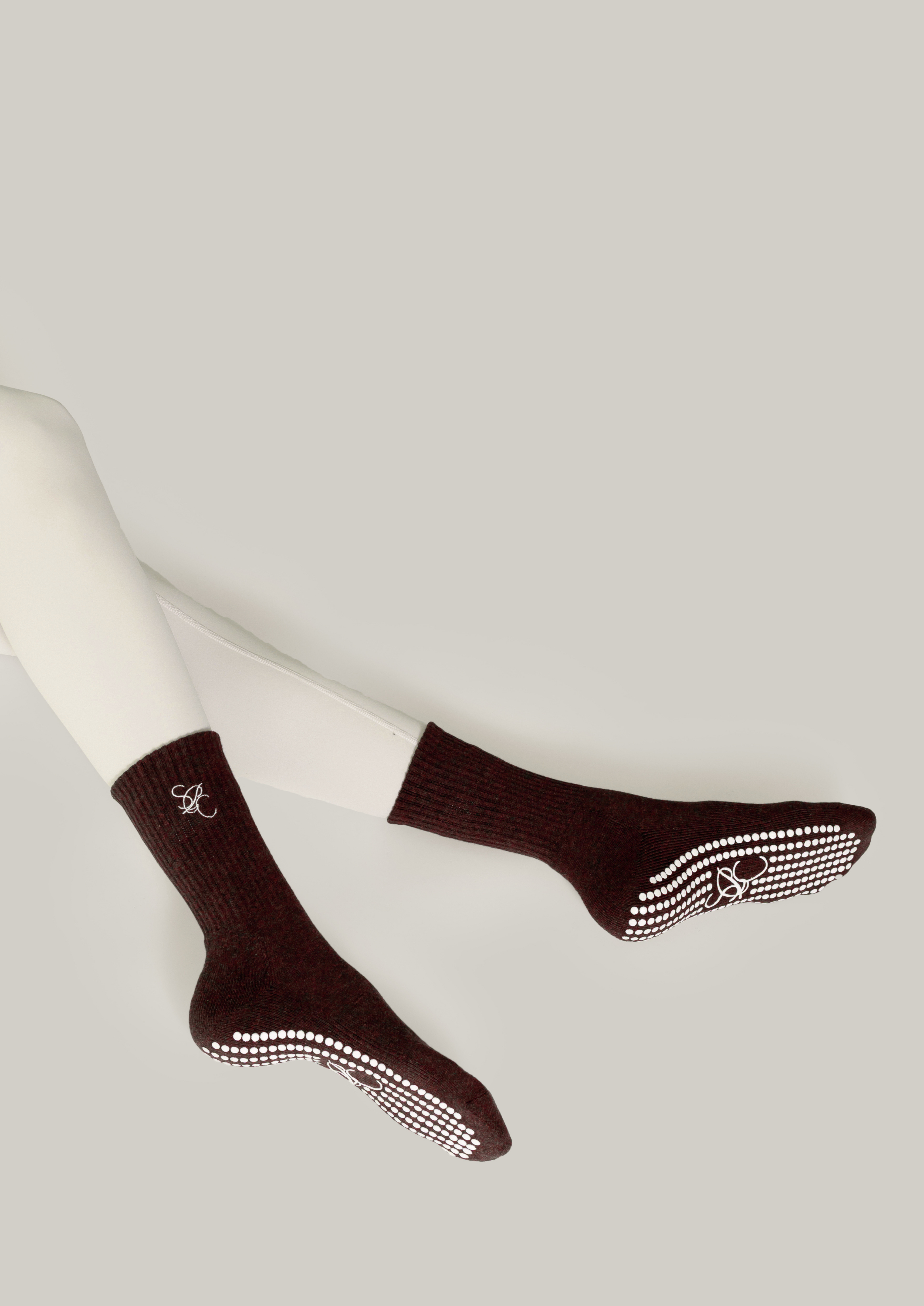 Double-Grip Pilates Grip Socks in Deep Truffle
