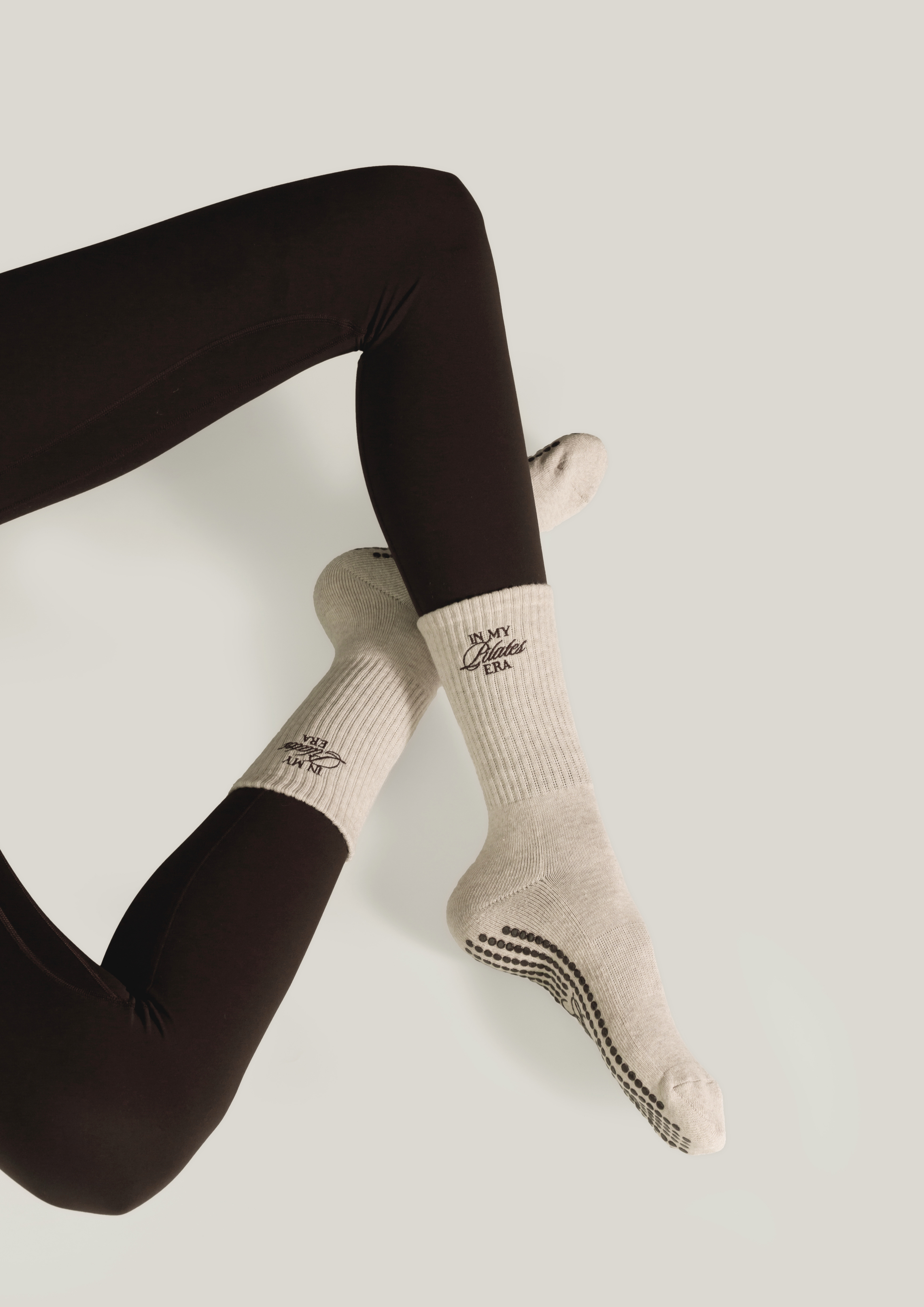 Double-Grip Pilates Grip Socks in Crème