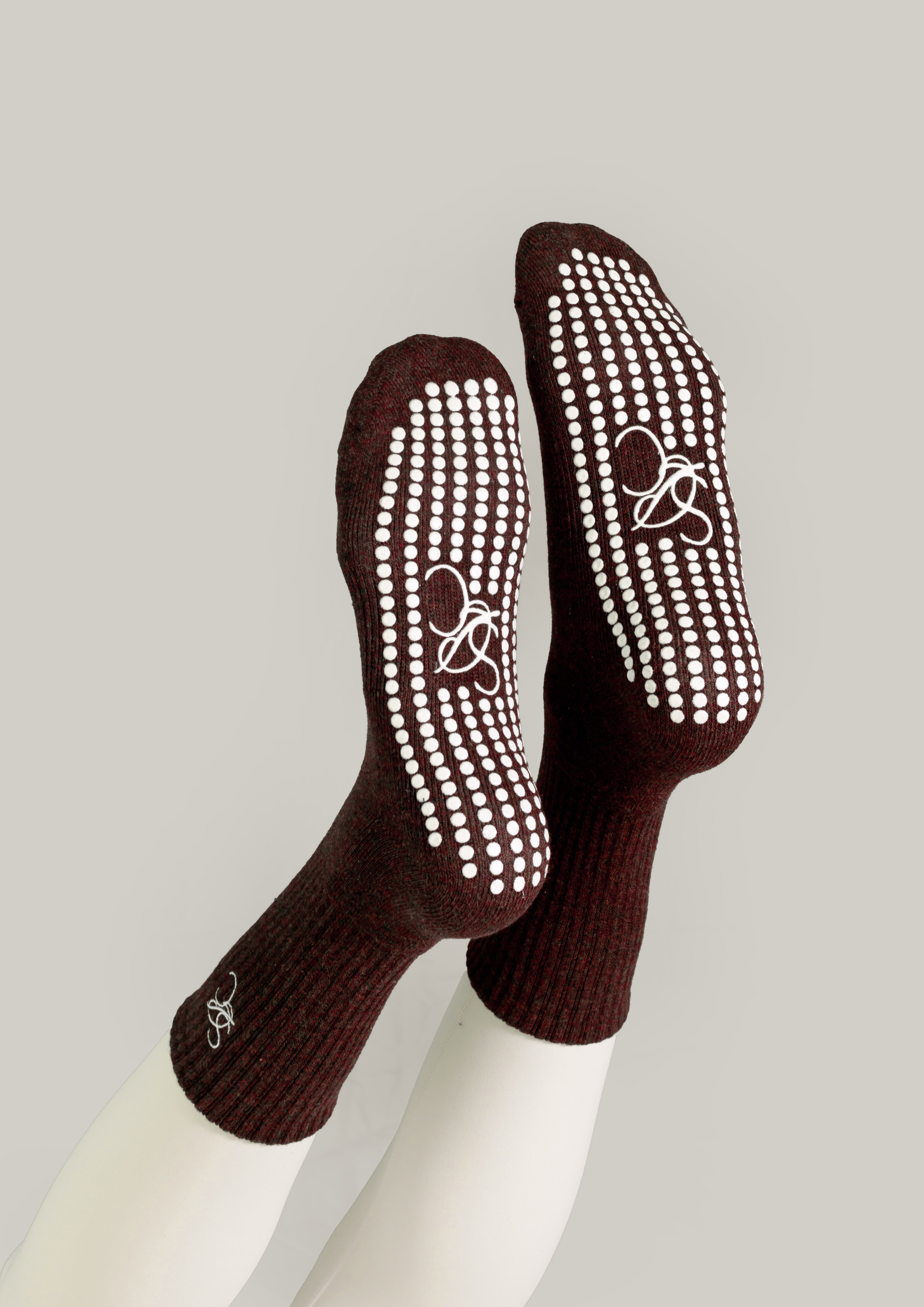 Double-Grip Pilates Grip Socks in Deep Truffle