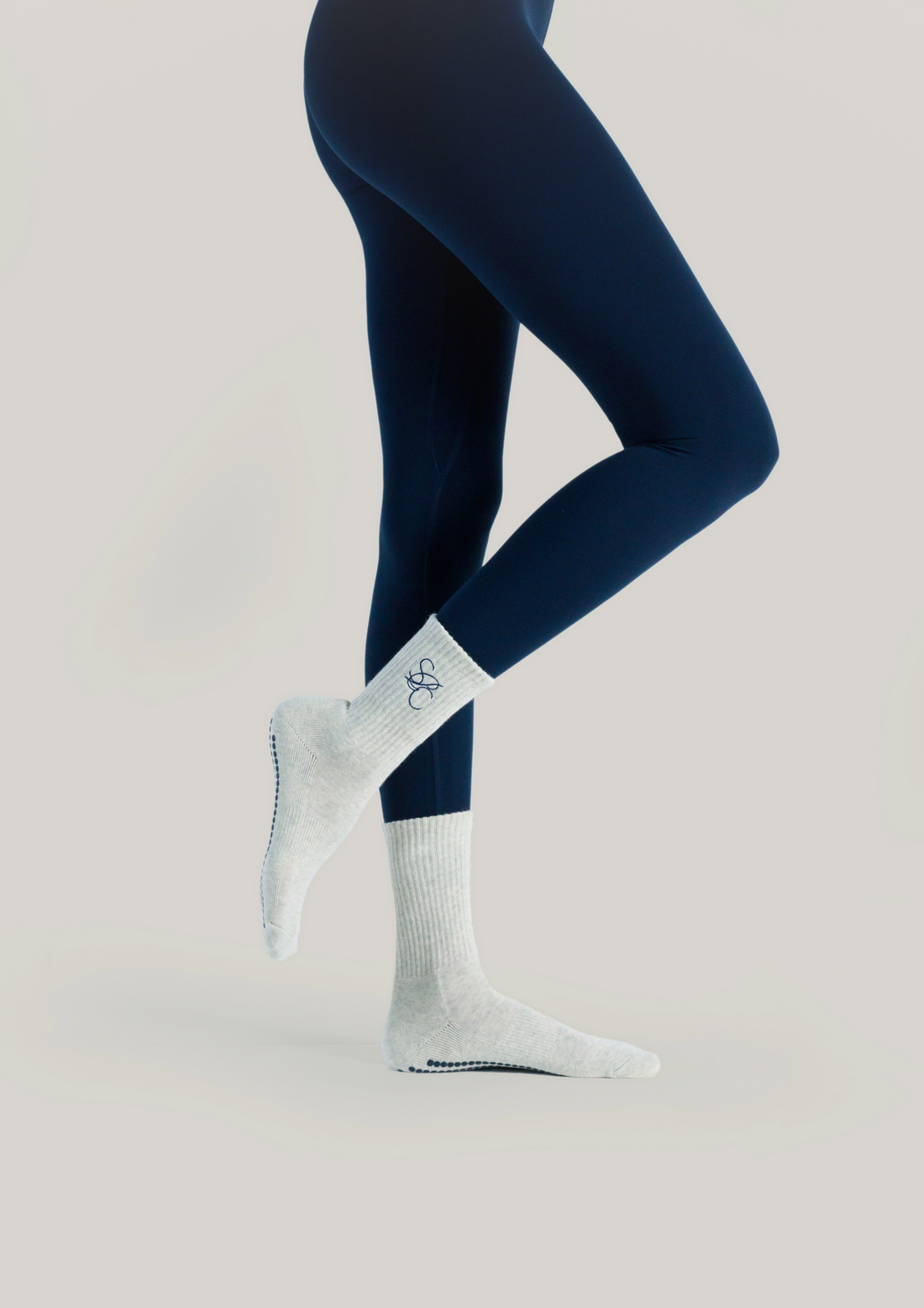 Pilates Grip Socks in Pebble