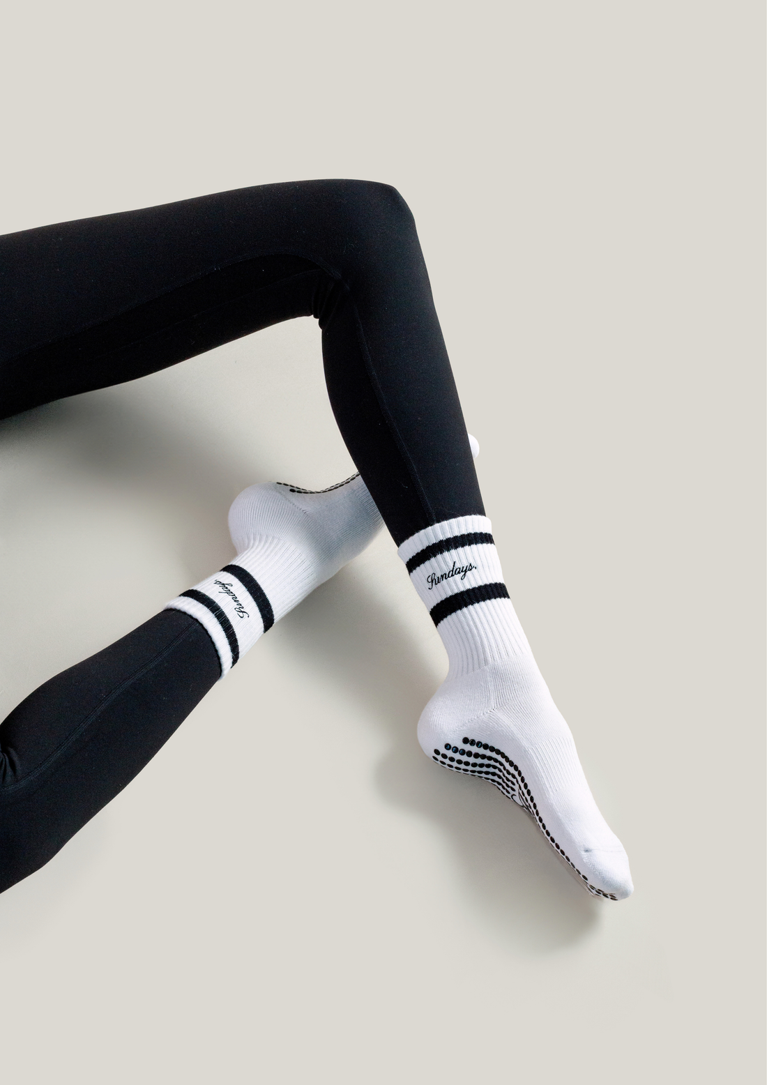 Pilates Grip Socks in Pearl