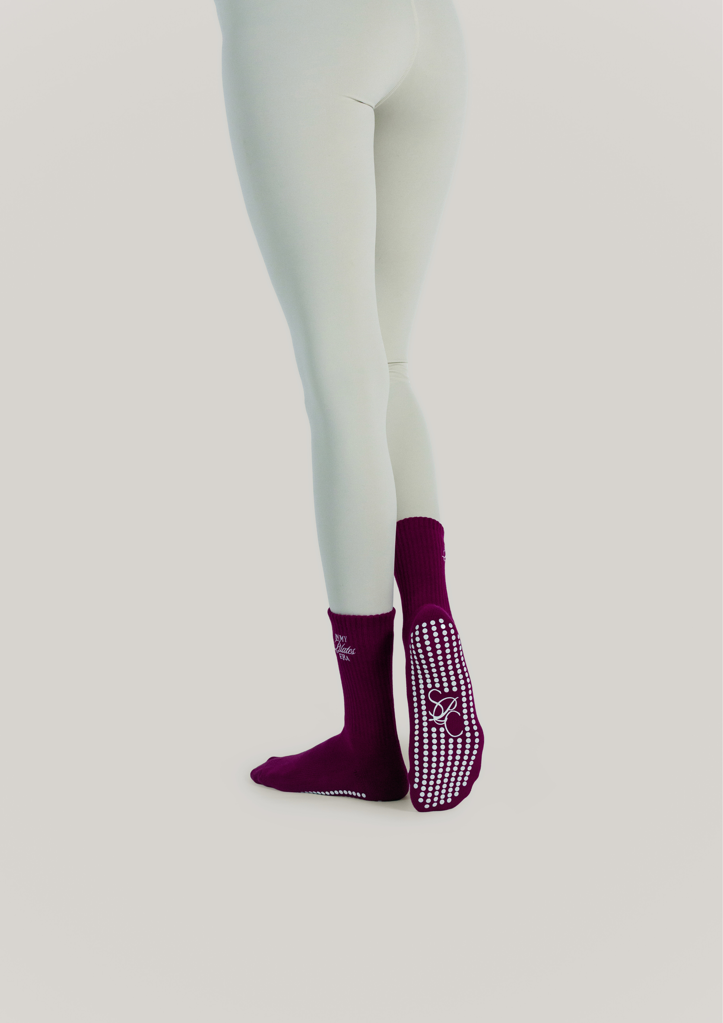 Pilates Grip Socks in Berry