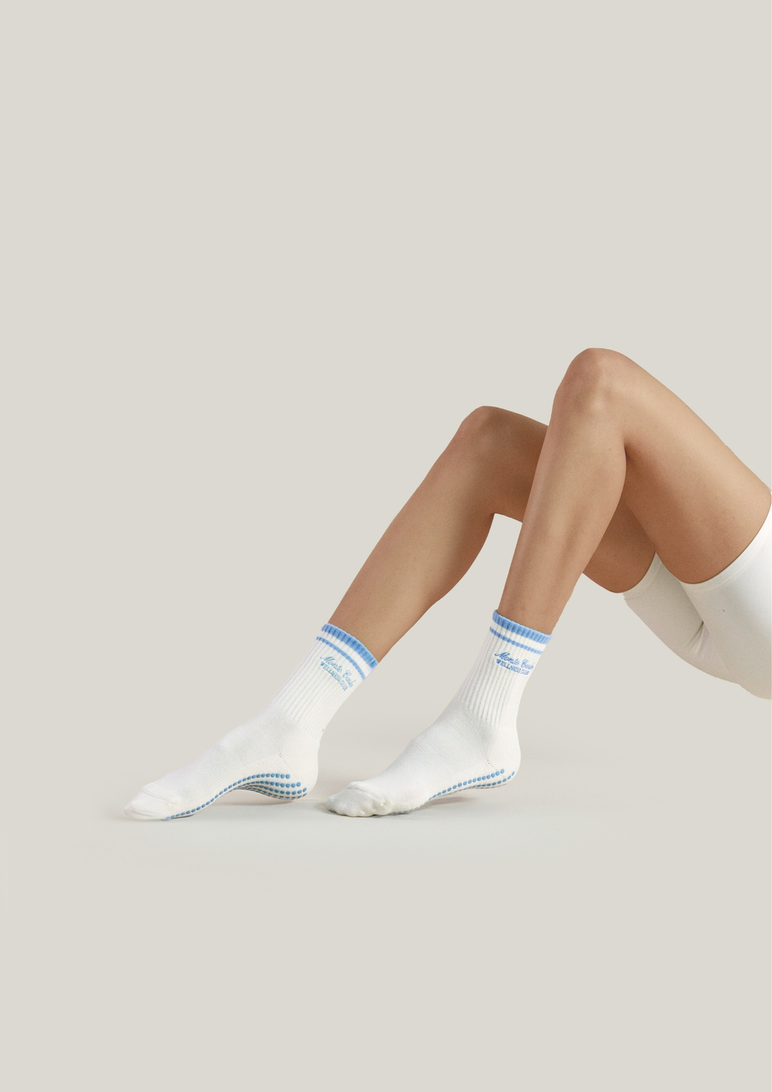 Pilates Grip Socks in Linen