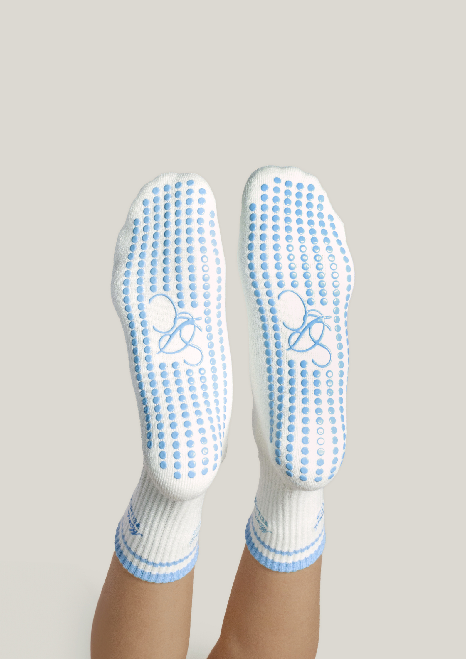 Pilates Grip Socks in Linen