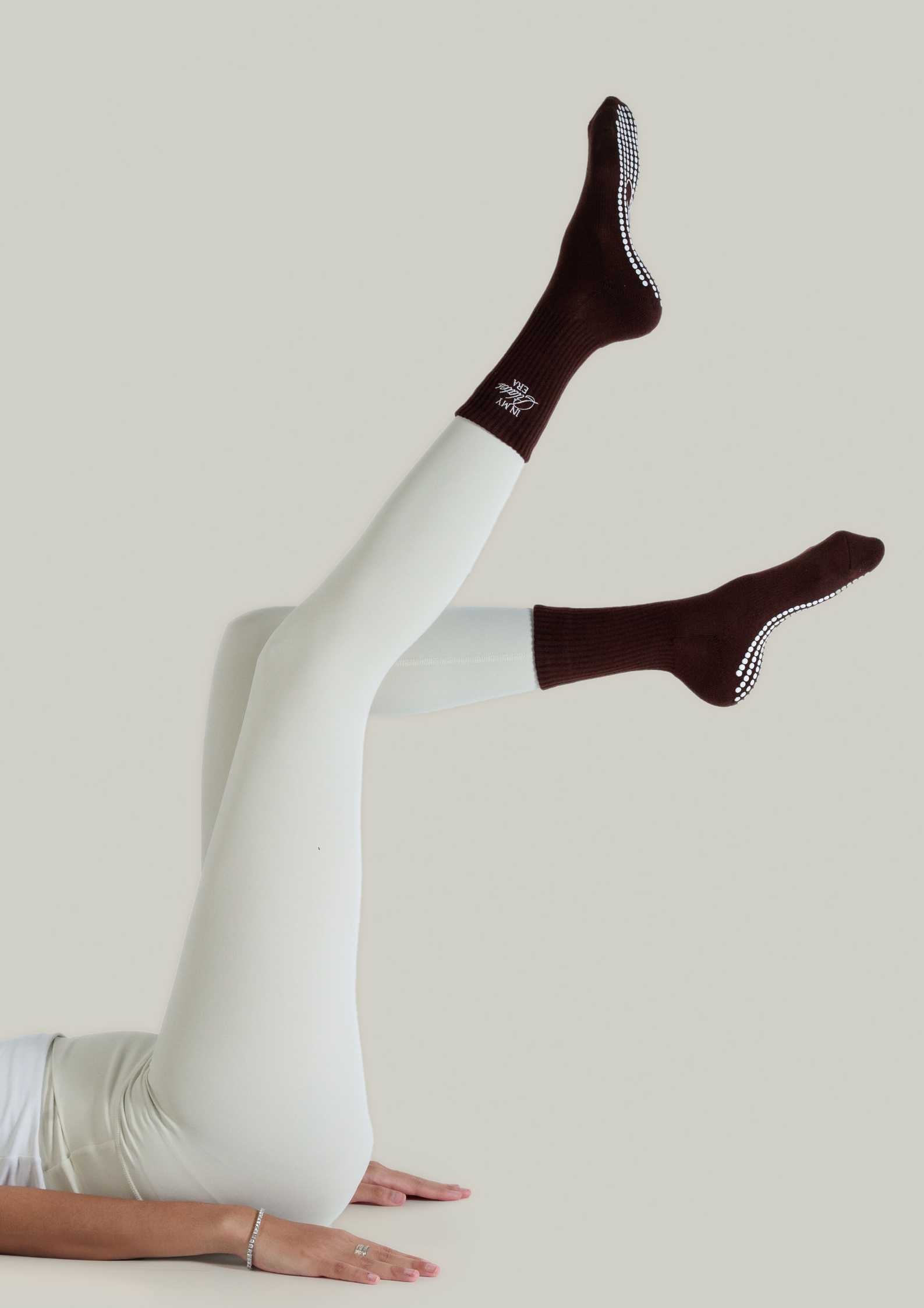 Pilates Grip Socks in Mahogany