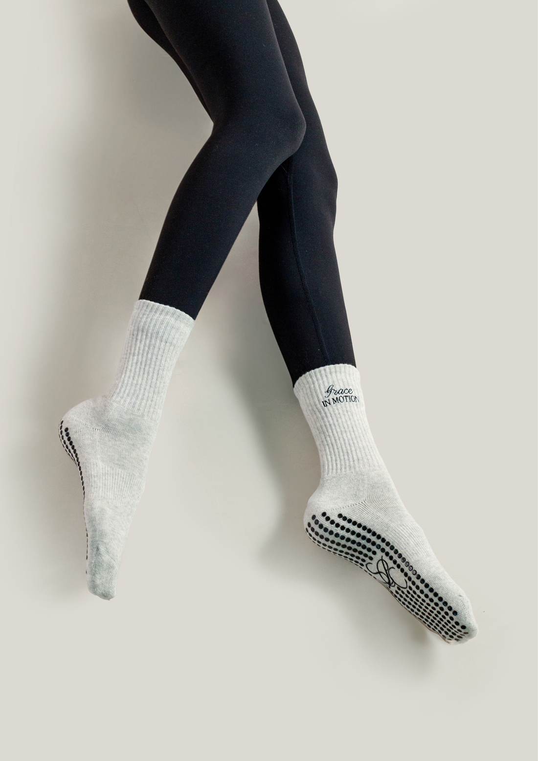 Pilates Grip Socks in Slate