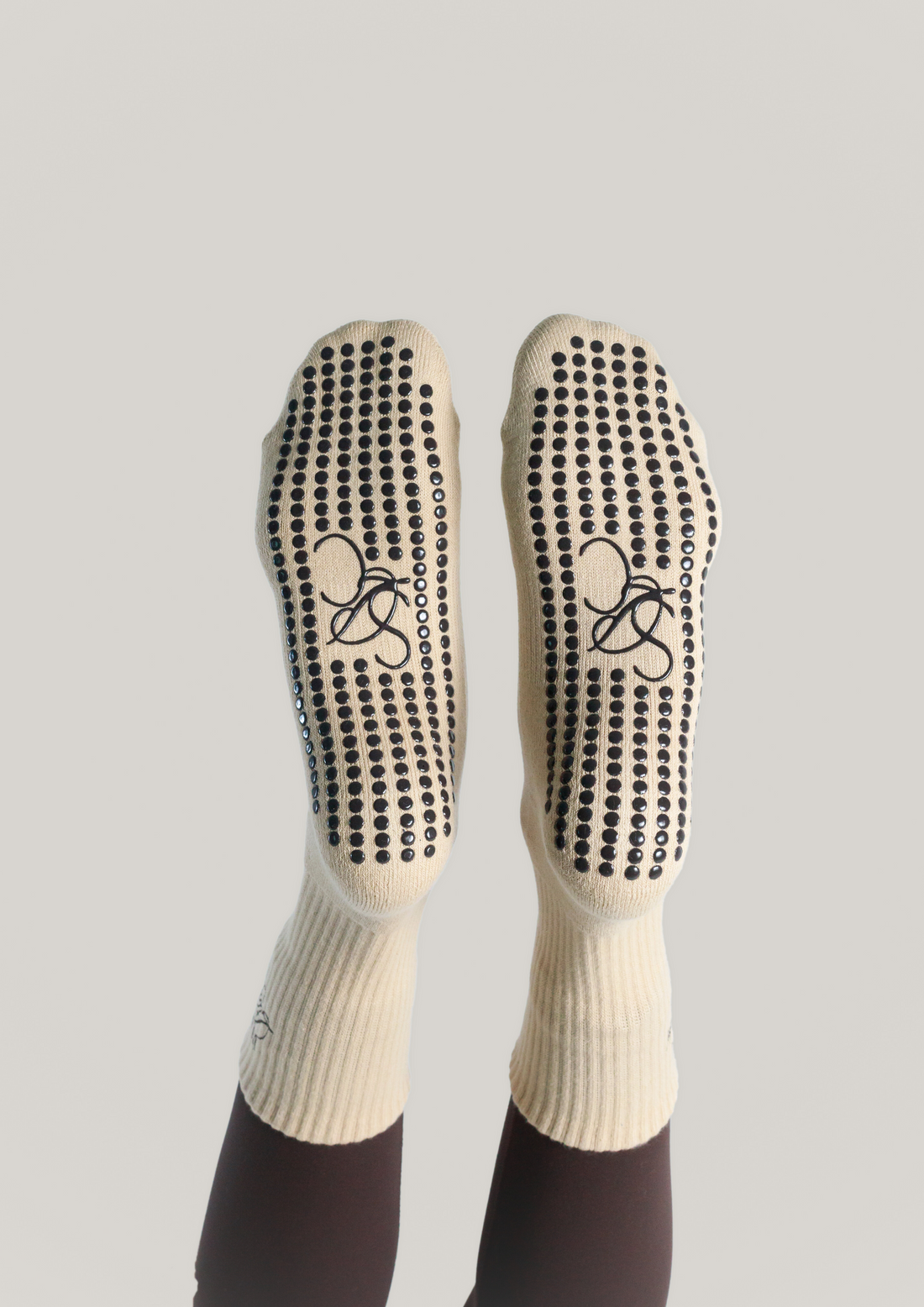 Pilates Grip Socks in Ecru