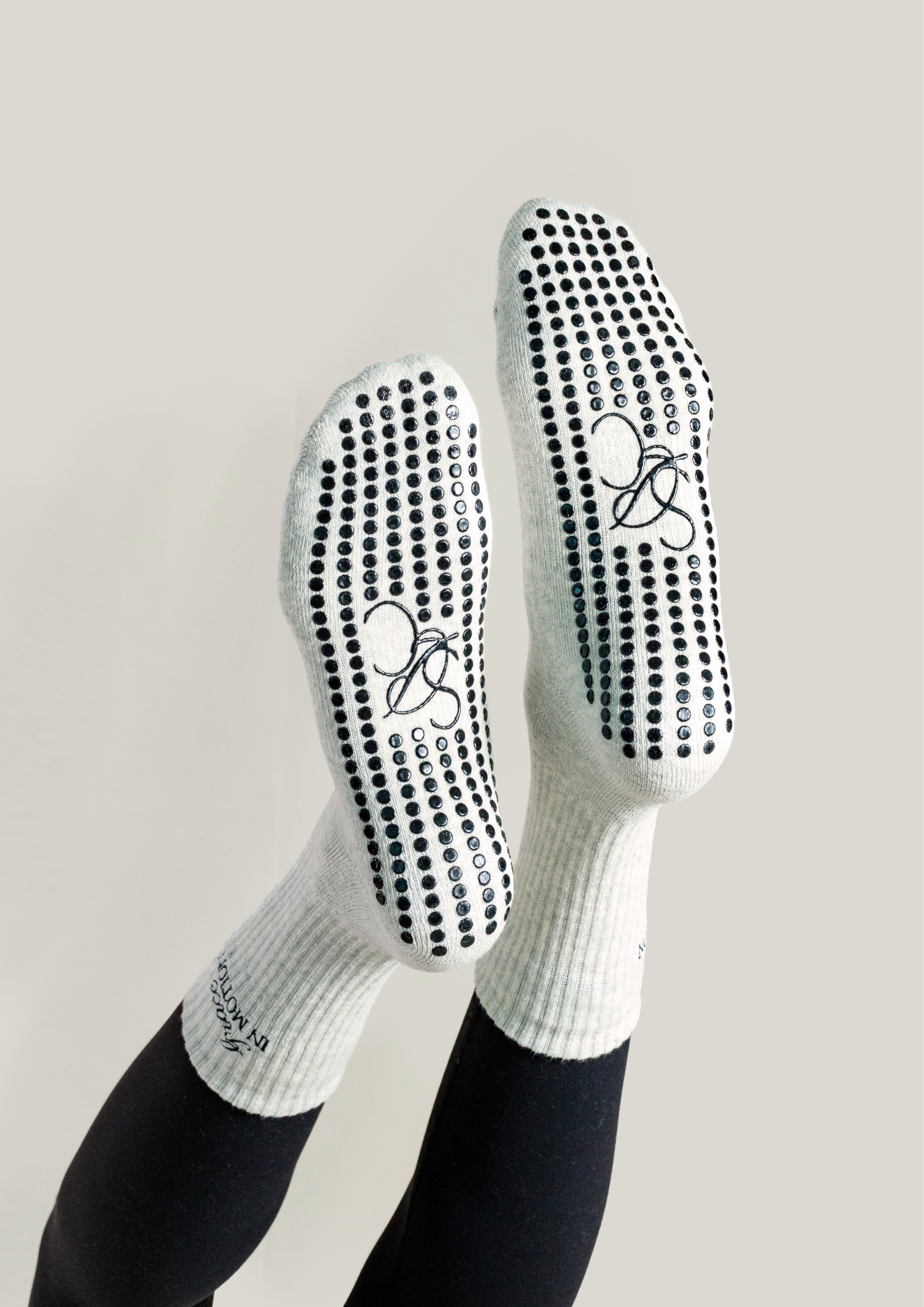 Pilates Grip Socks in Slate