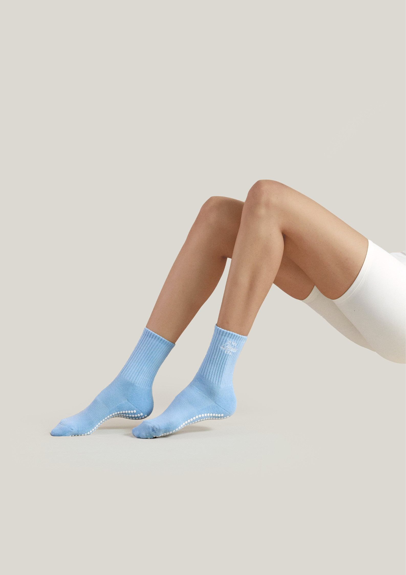 Pilates Grip Socks in Azure