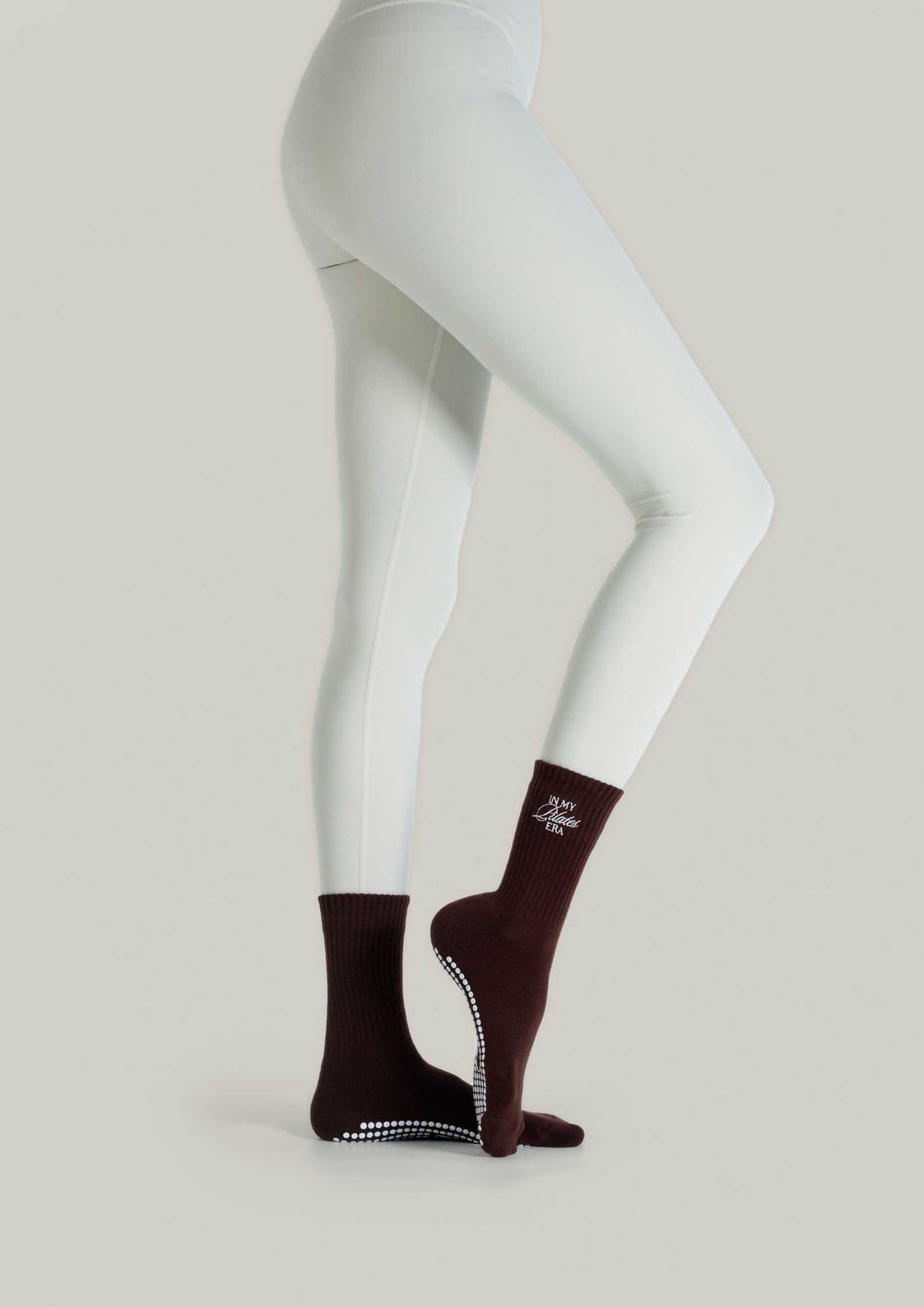 Pilates Grip Socks in Mahogany