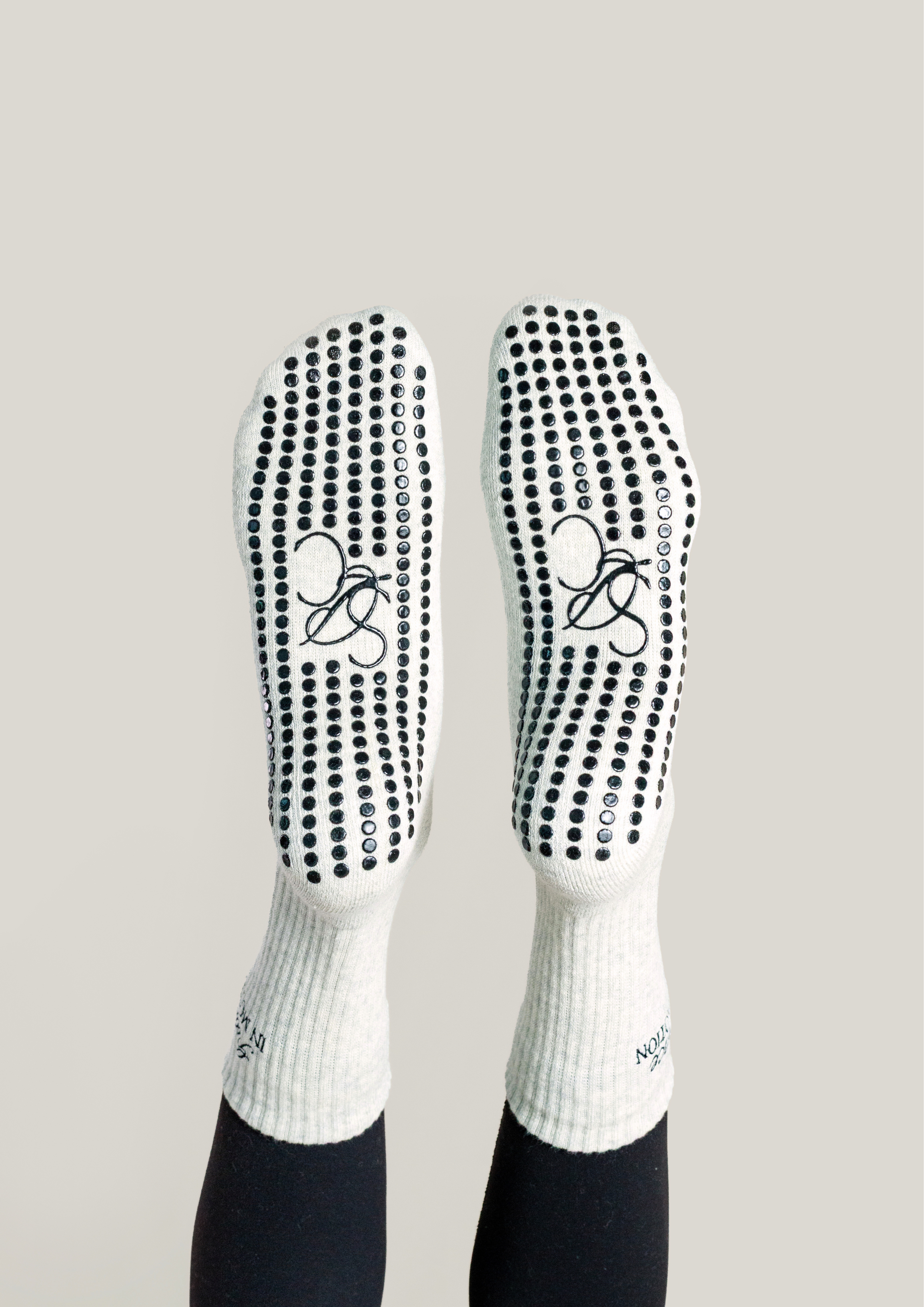 Pilates Grip Socks in Slate