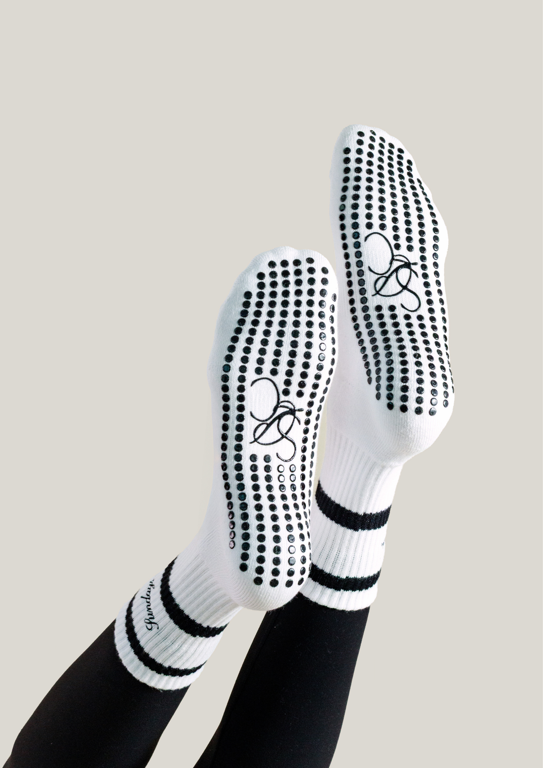 Pilates Grip Socks in Pearl