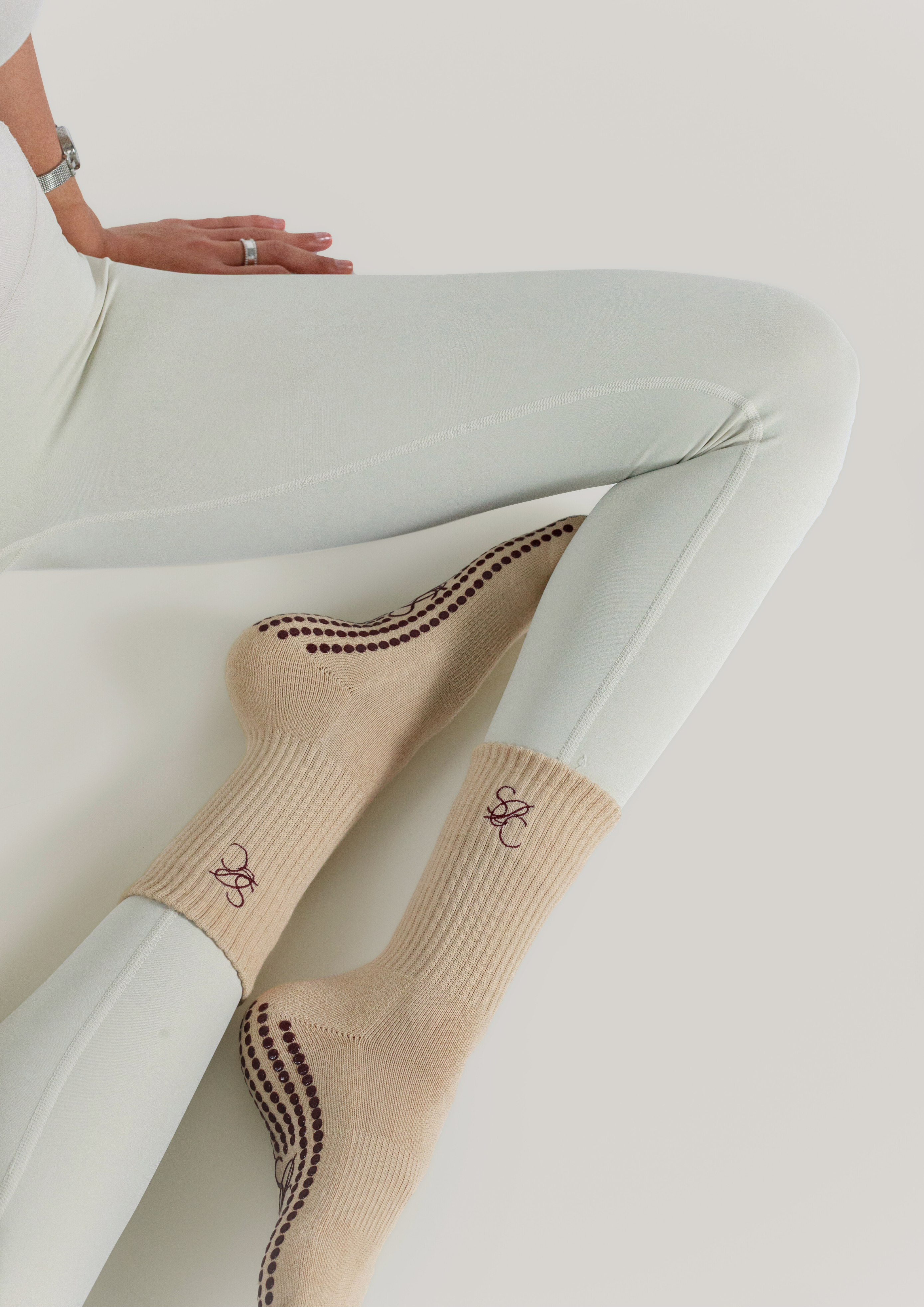 Pilates Grip Socks in Chai