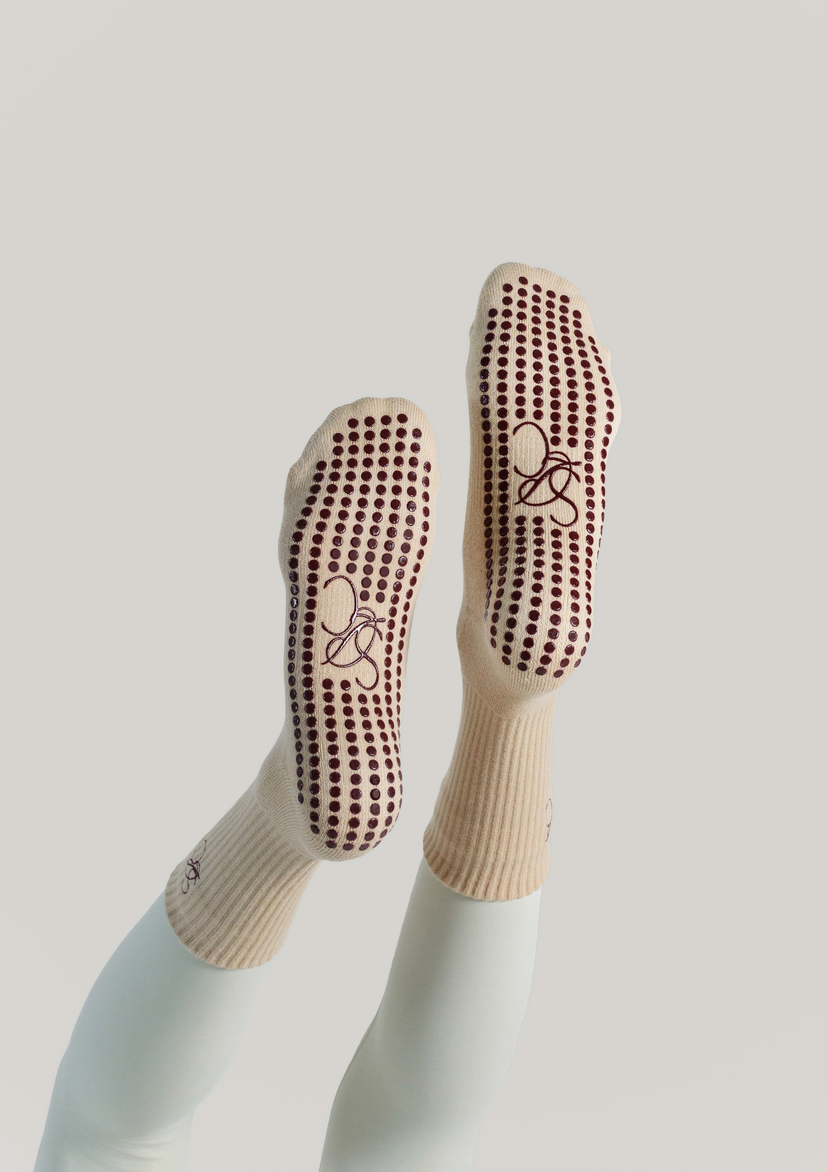 Pilates Grip Socks in Chai