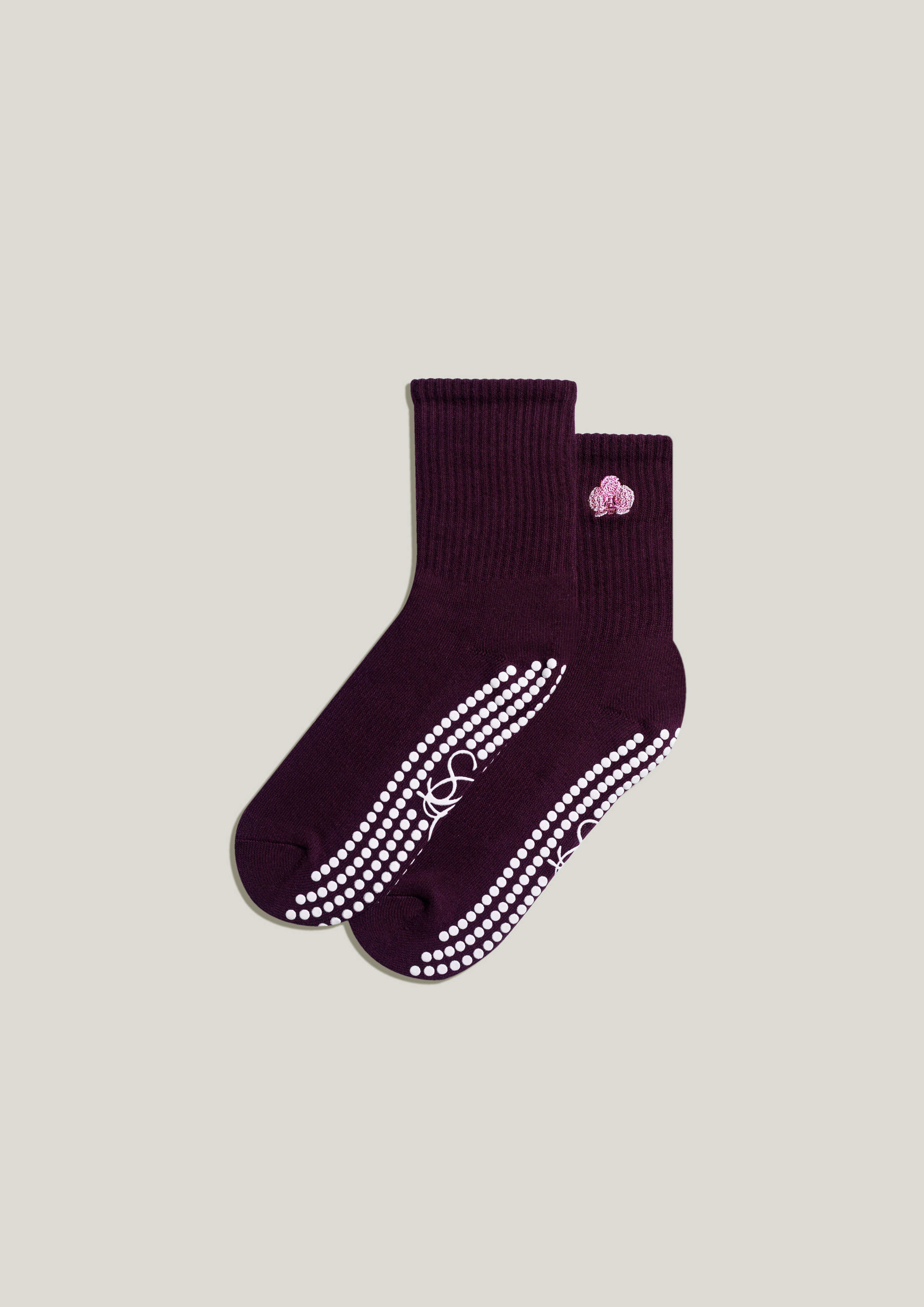 Pilates Grip Socks in Plum