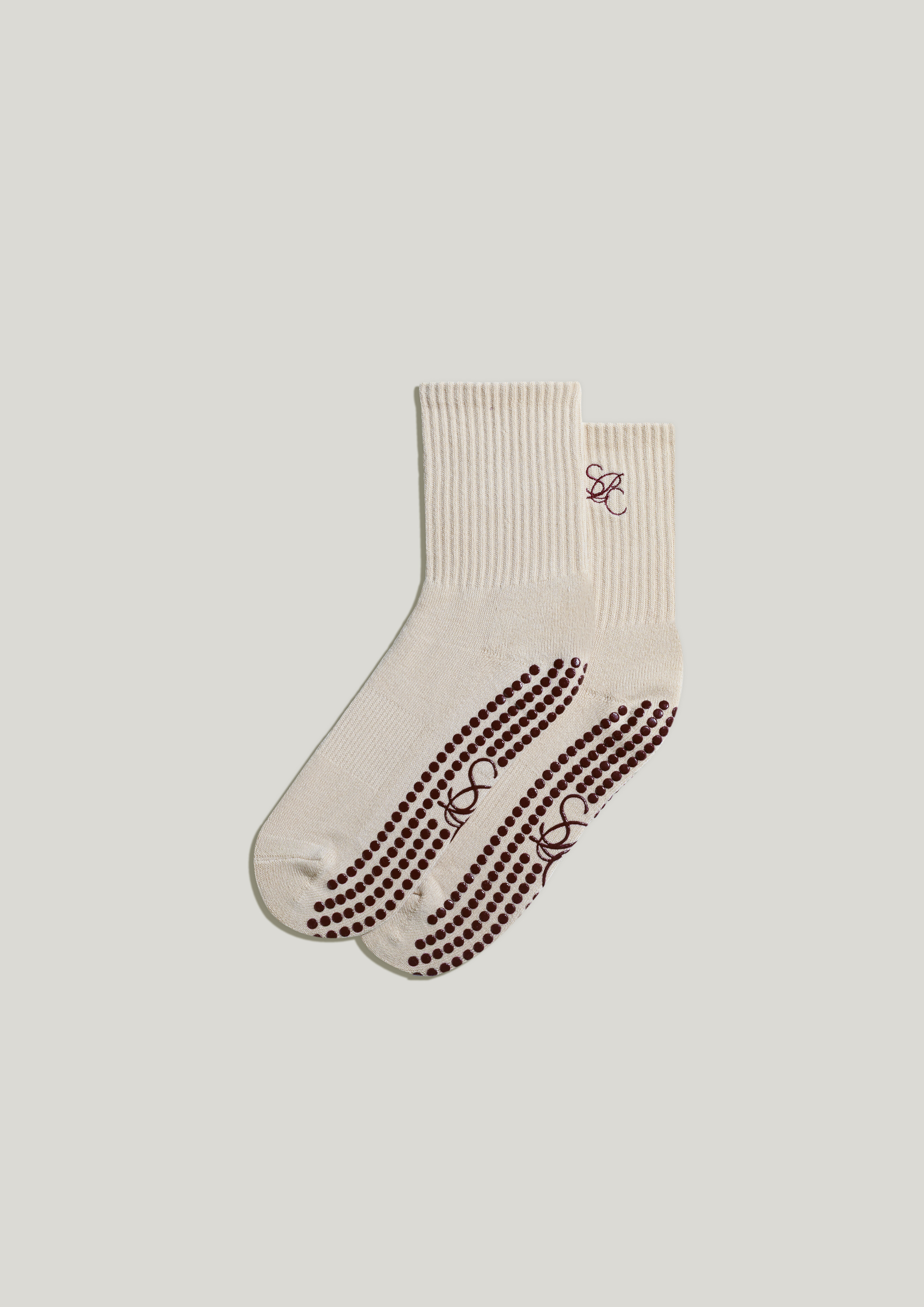 Pilates Grip Socks in Chai