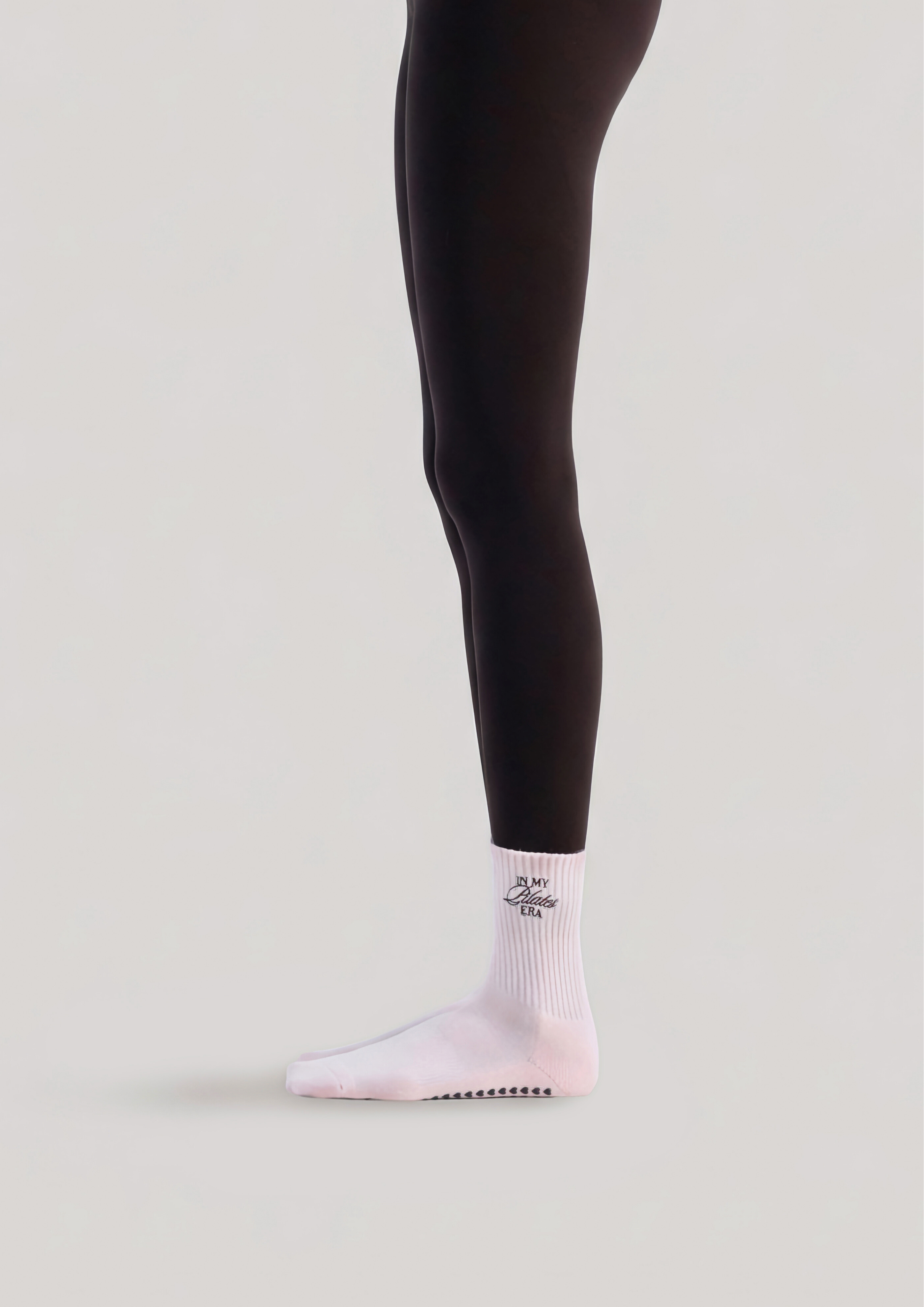 Pilates Grip Socks in Strawberry Milk