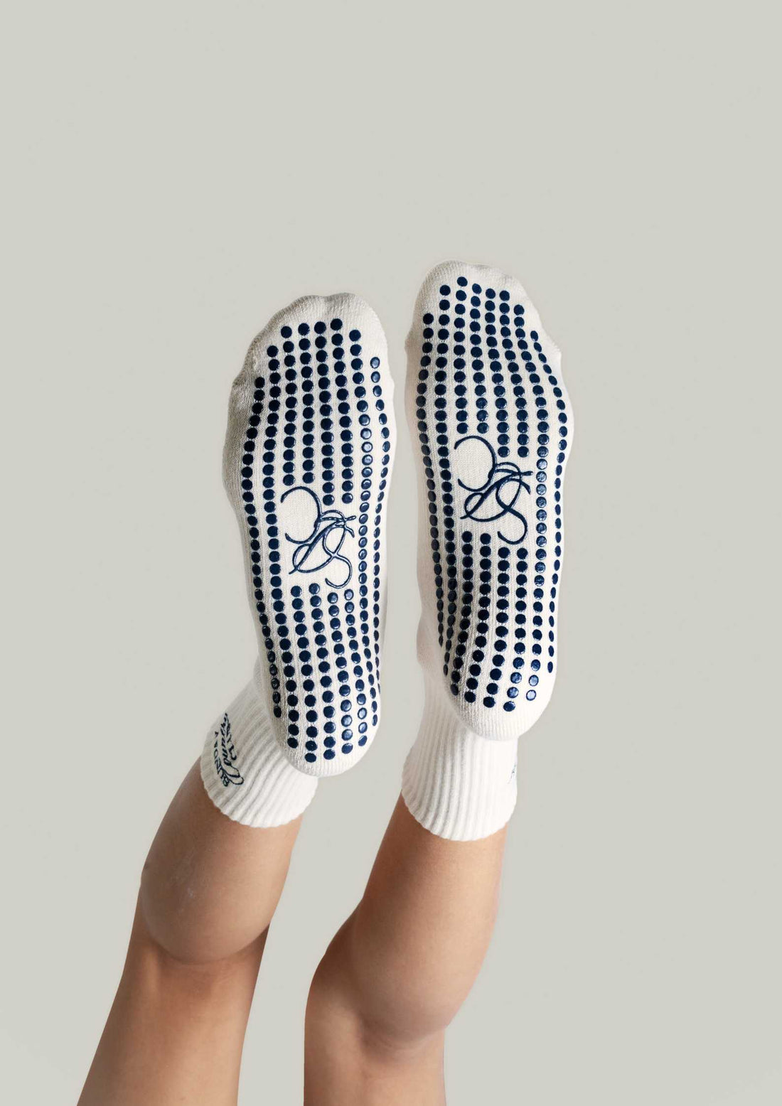 Pilates Grip Socks in Bisque