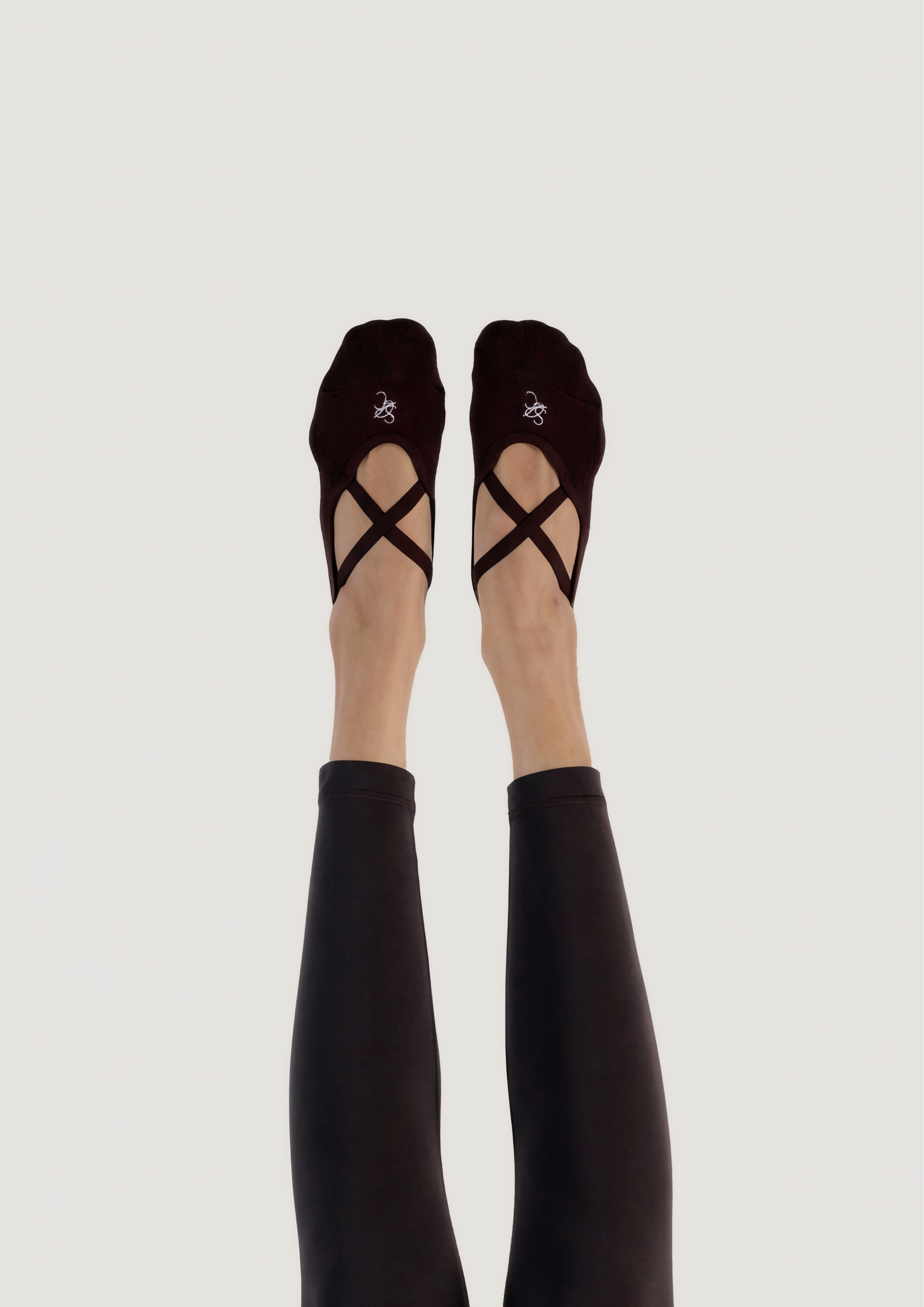 Pilates Ballet Grip Socks in Chocolate