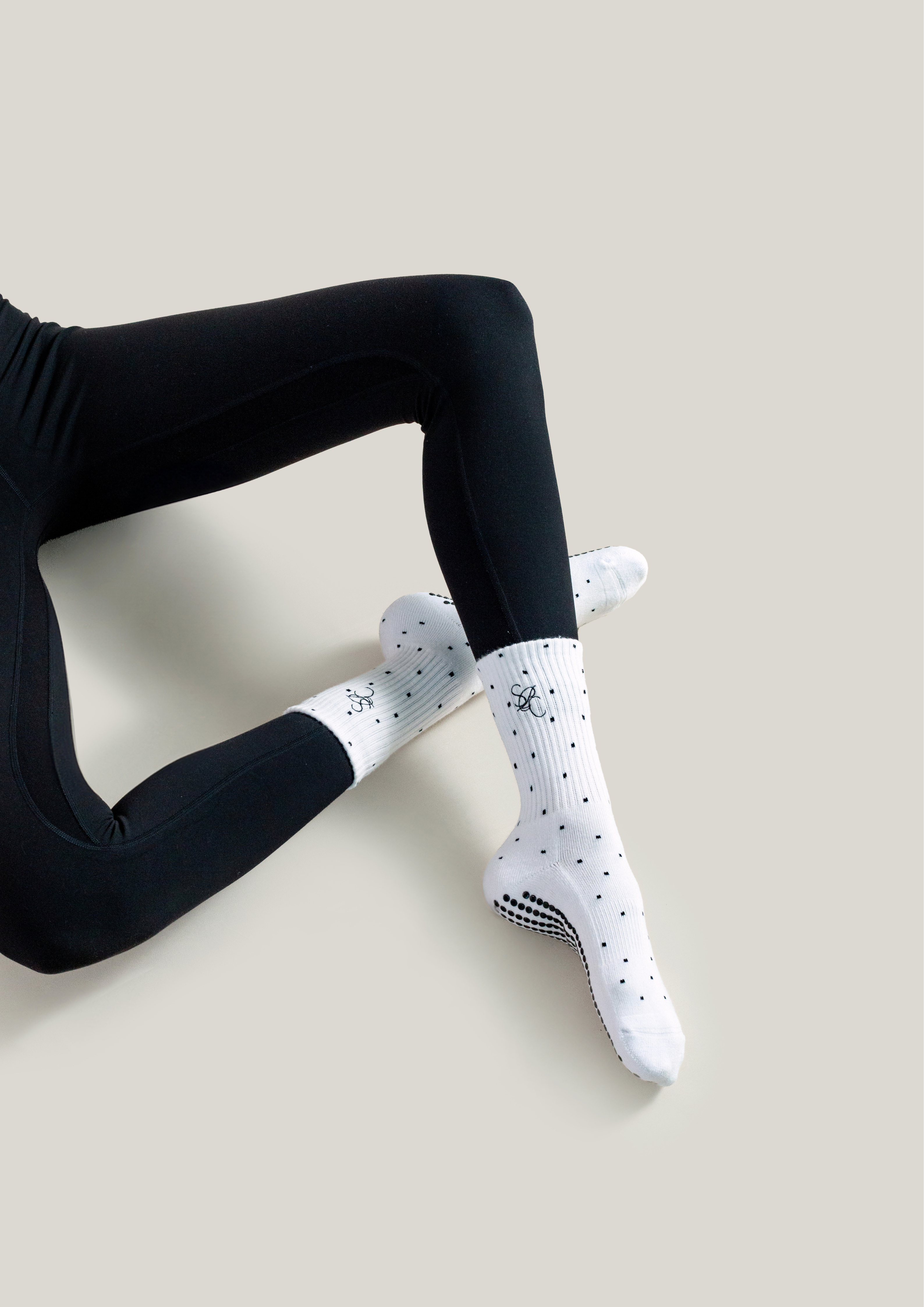 Pilates Grip Socks in Moonriver