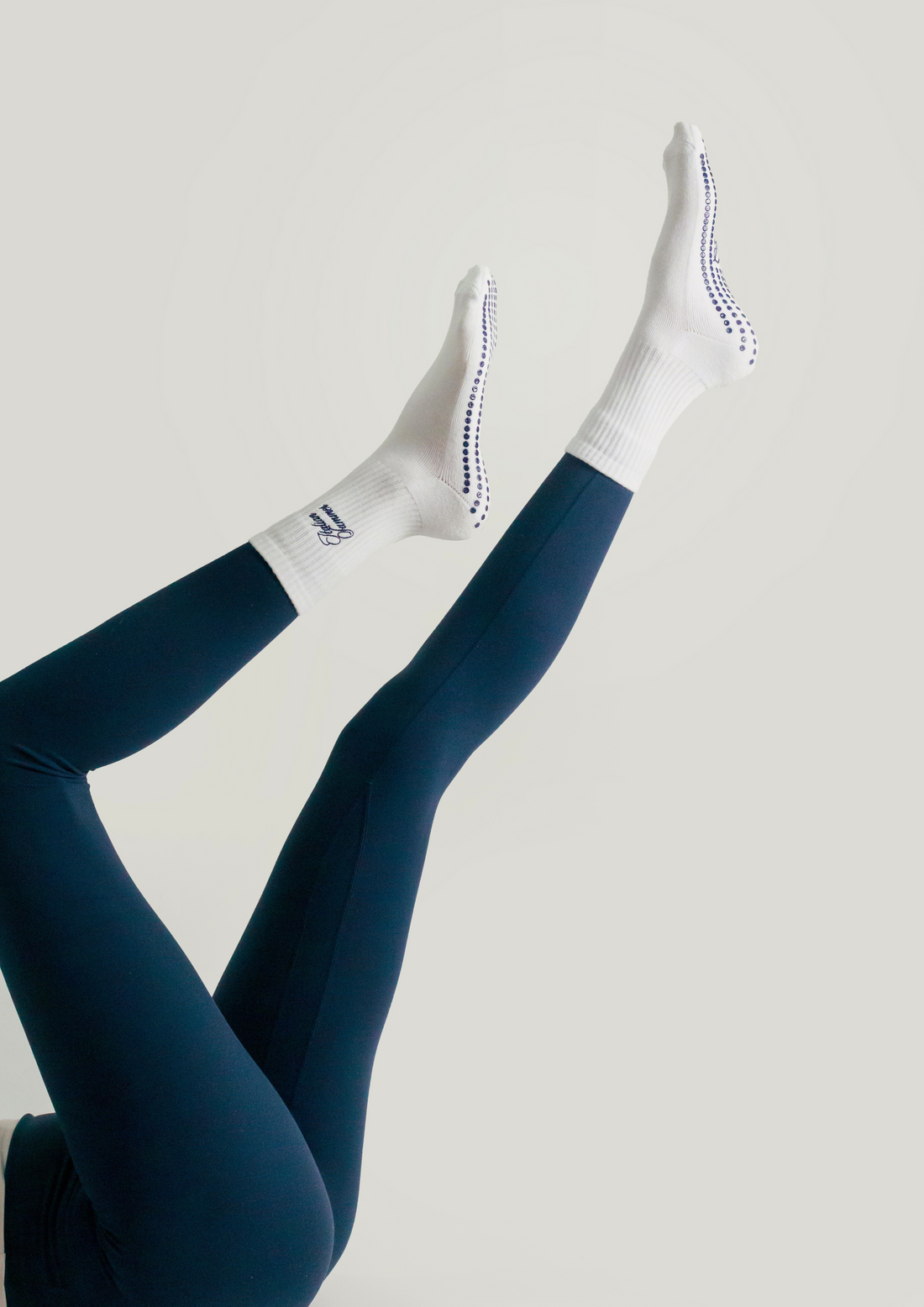 Pilates Grip Socks in Pearl