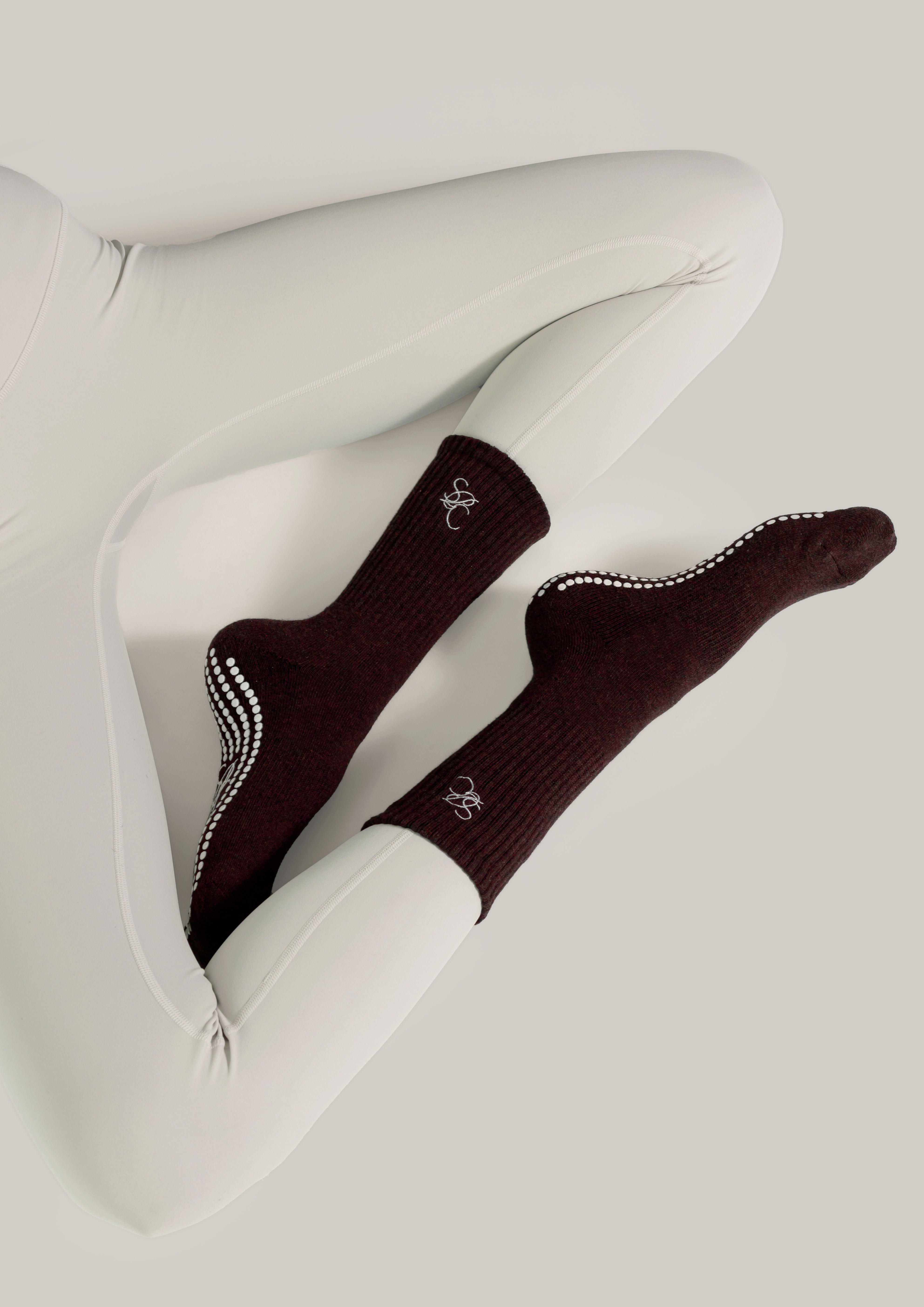 Double-Grip Pilates Grip Socks in Deep Truffle