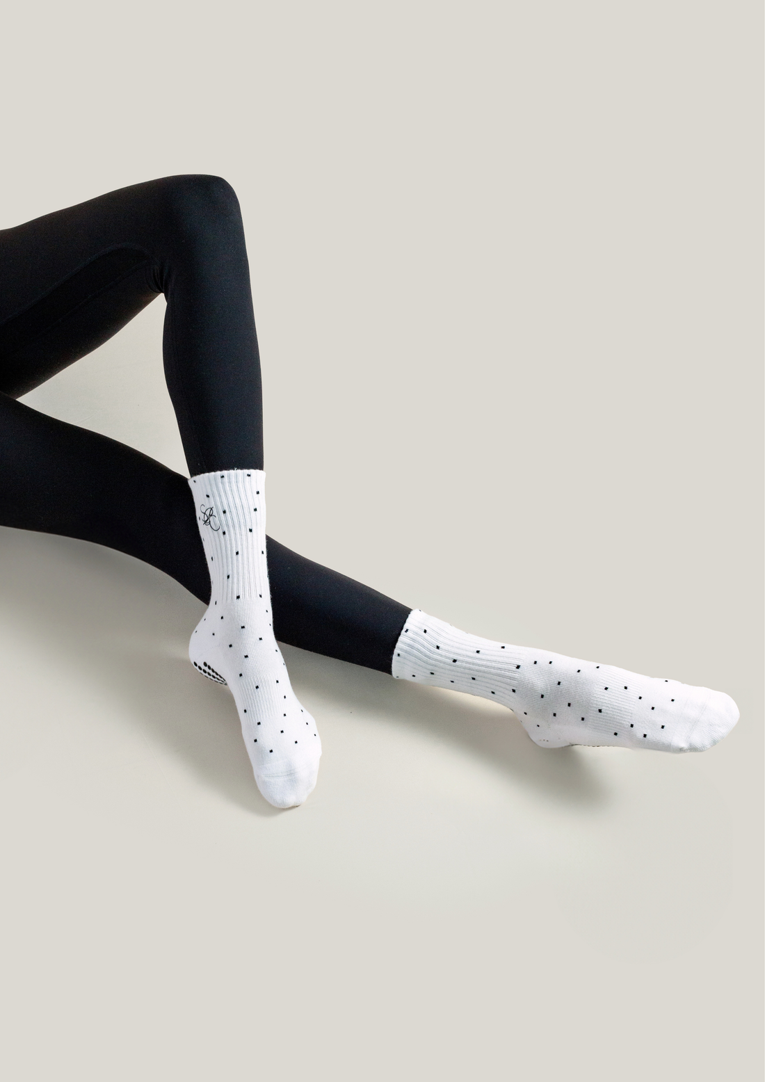 Pilates Grip Socks in Moonriver