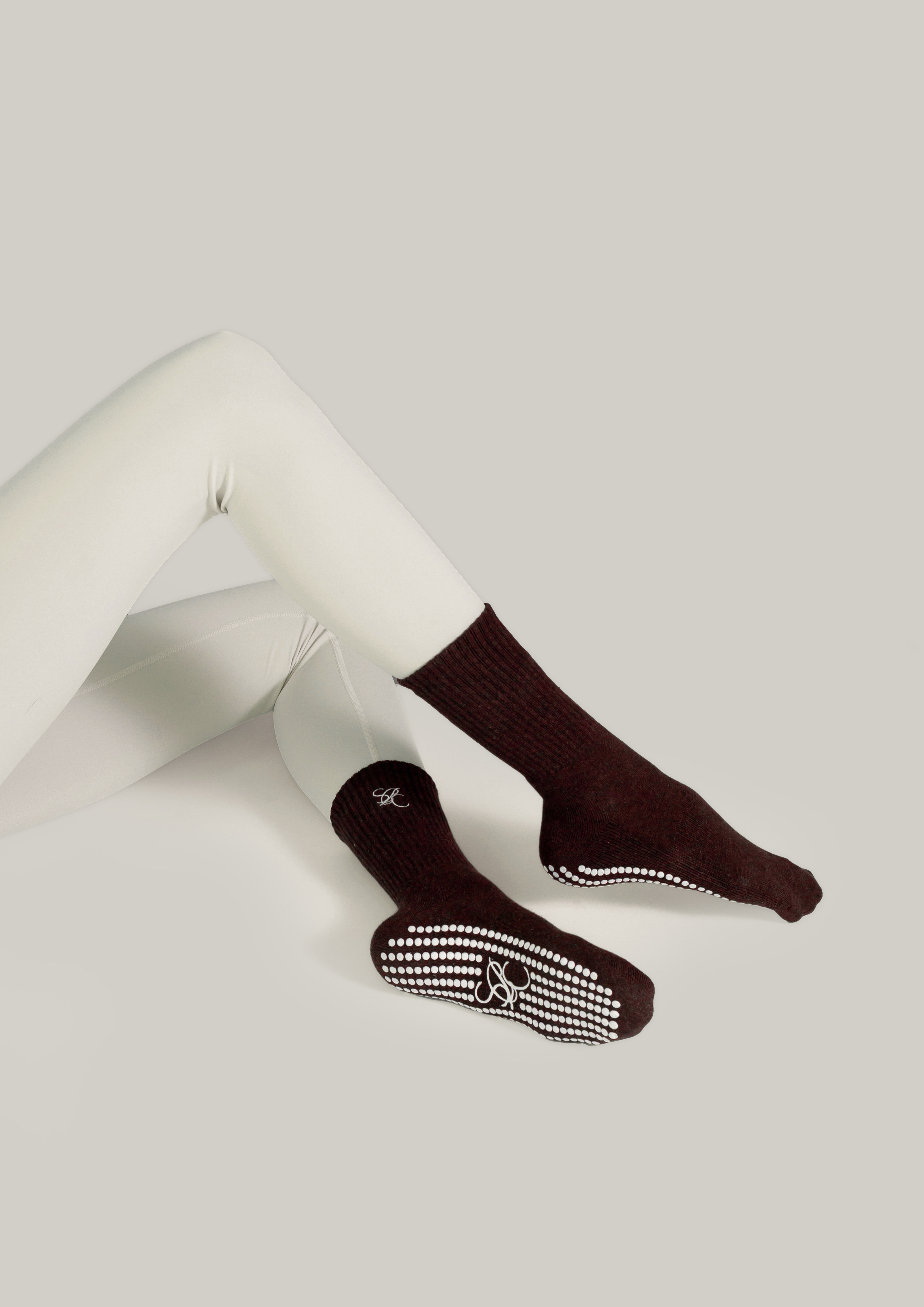 Double-Grip Pilates Grip Socks in Deep Truffle