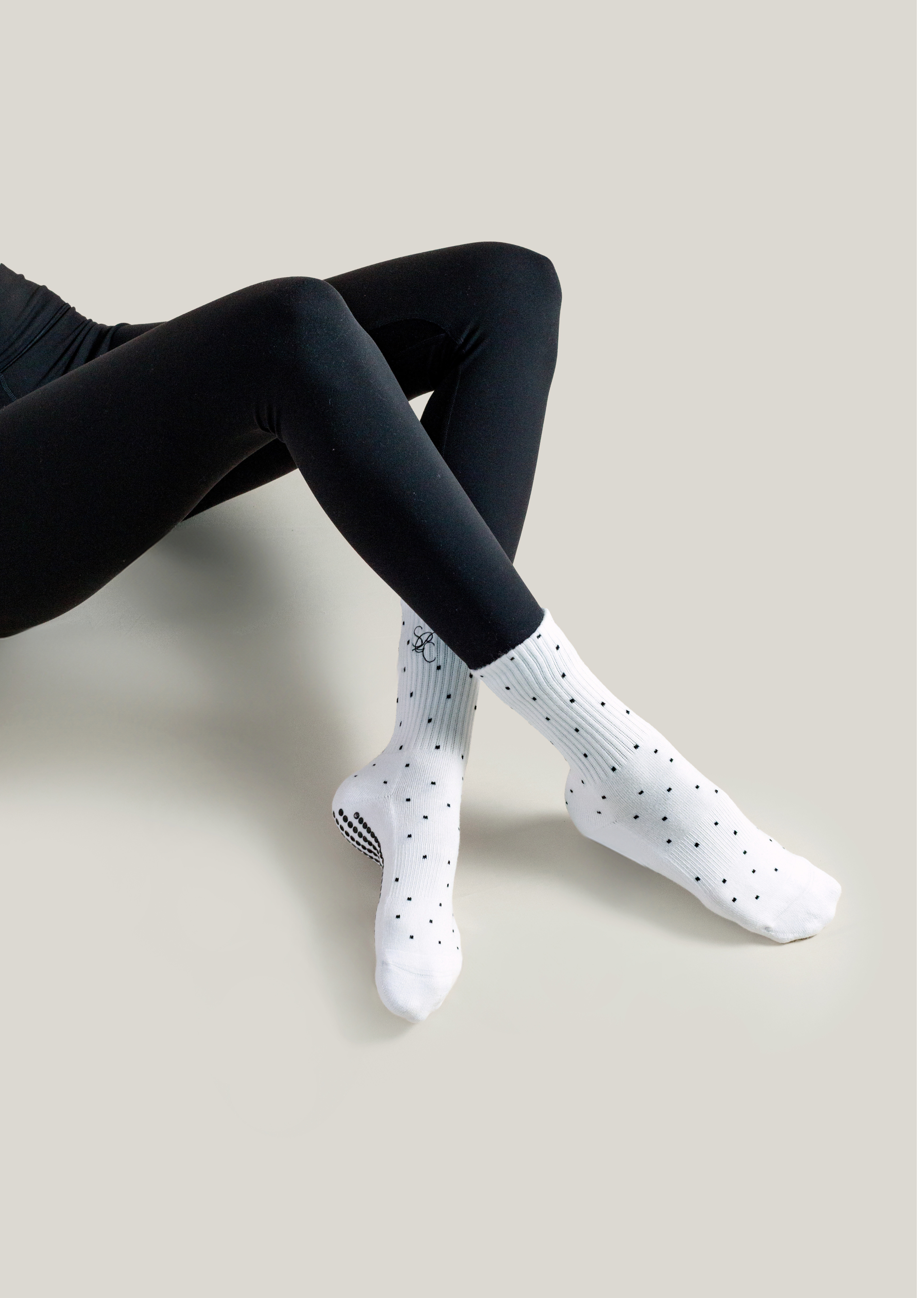 Pilates Grip Socks in Moonriver