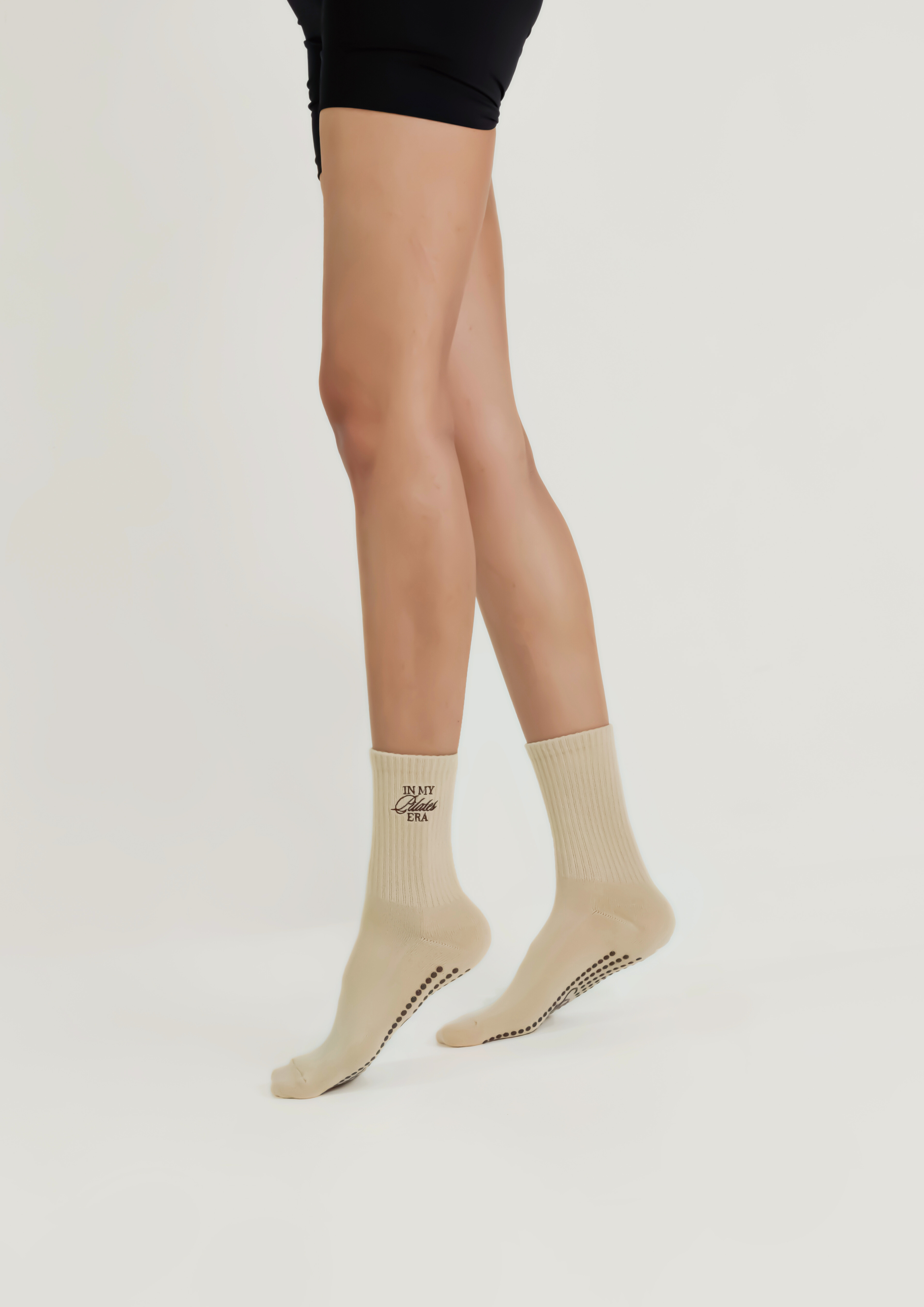 Pilates Grip Socks in Ecru