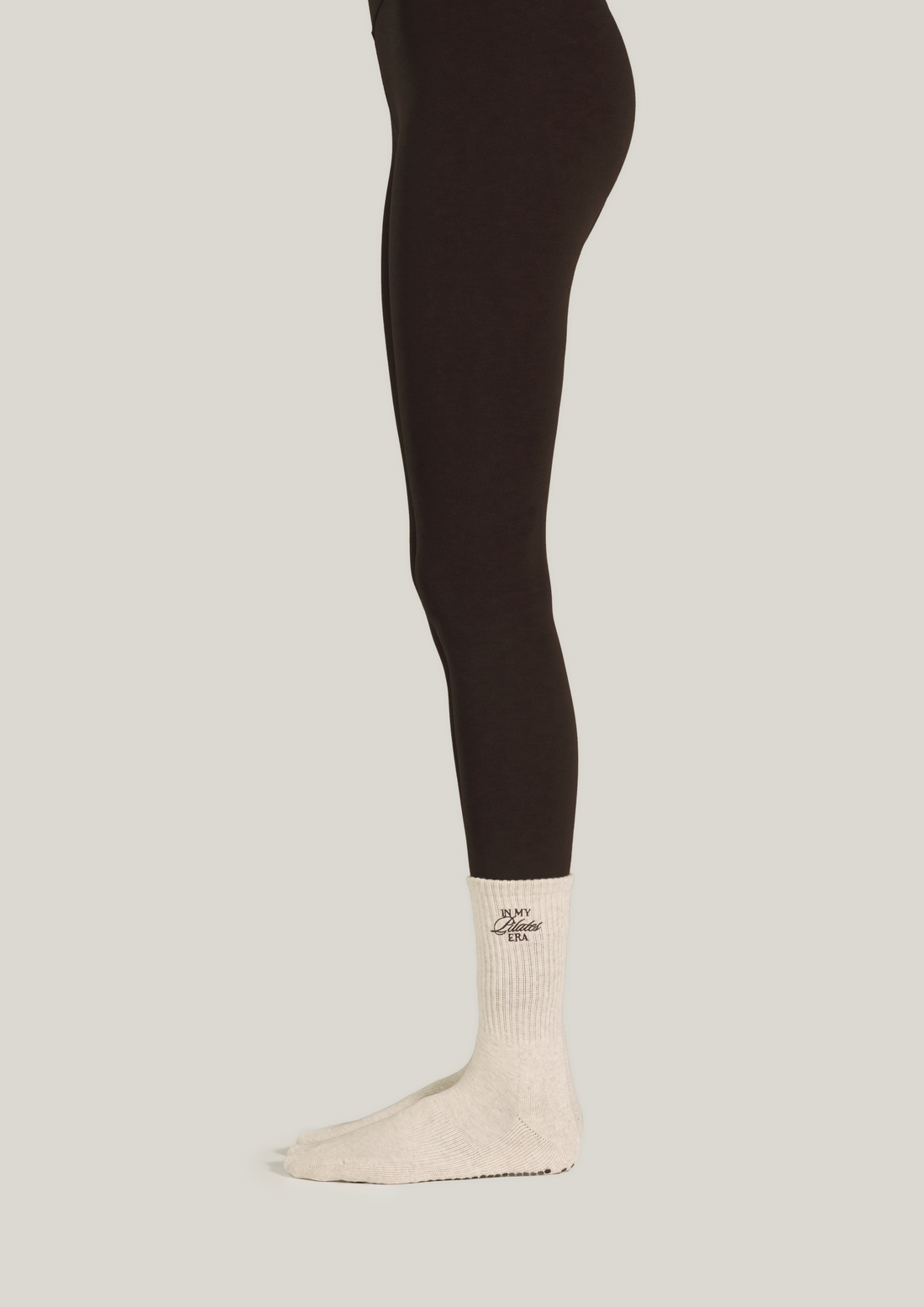 Double-Grip Pilates Grip Socks in Crème