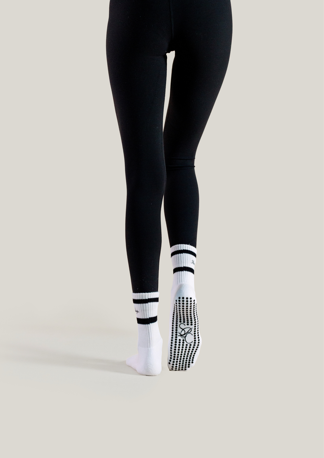 Pilates Grip Socks in Pearl