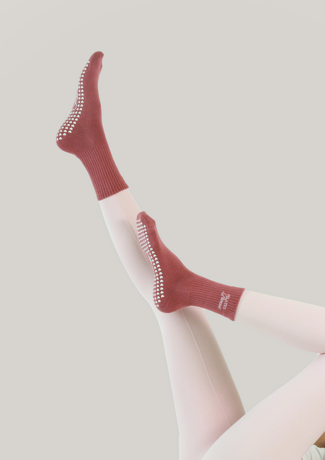 Pilates Grip Socks in Mauve Mirage