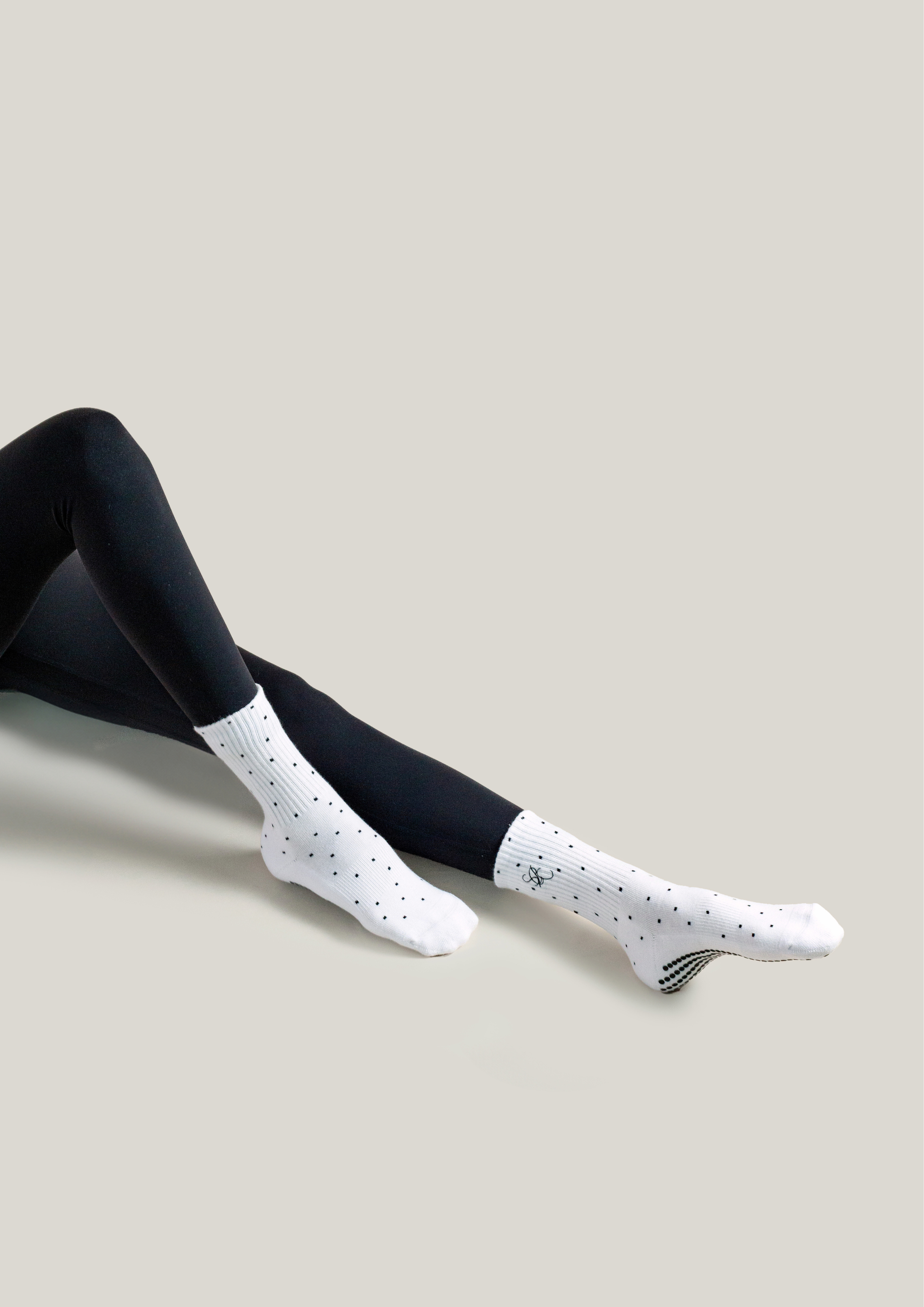 Pilates Grip Socks in Moonriver
