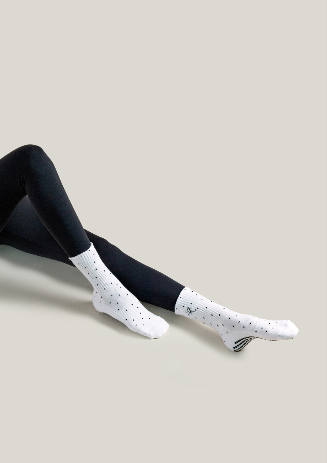 Pilates Grip Socks in Moonriver