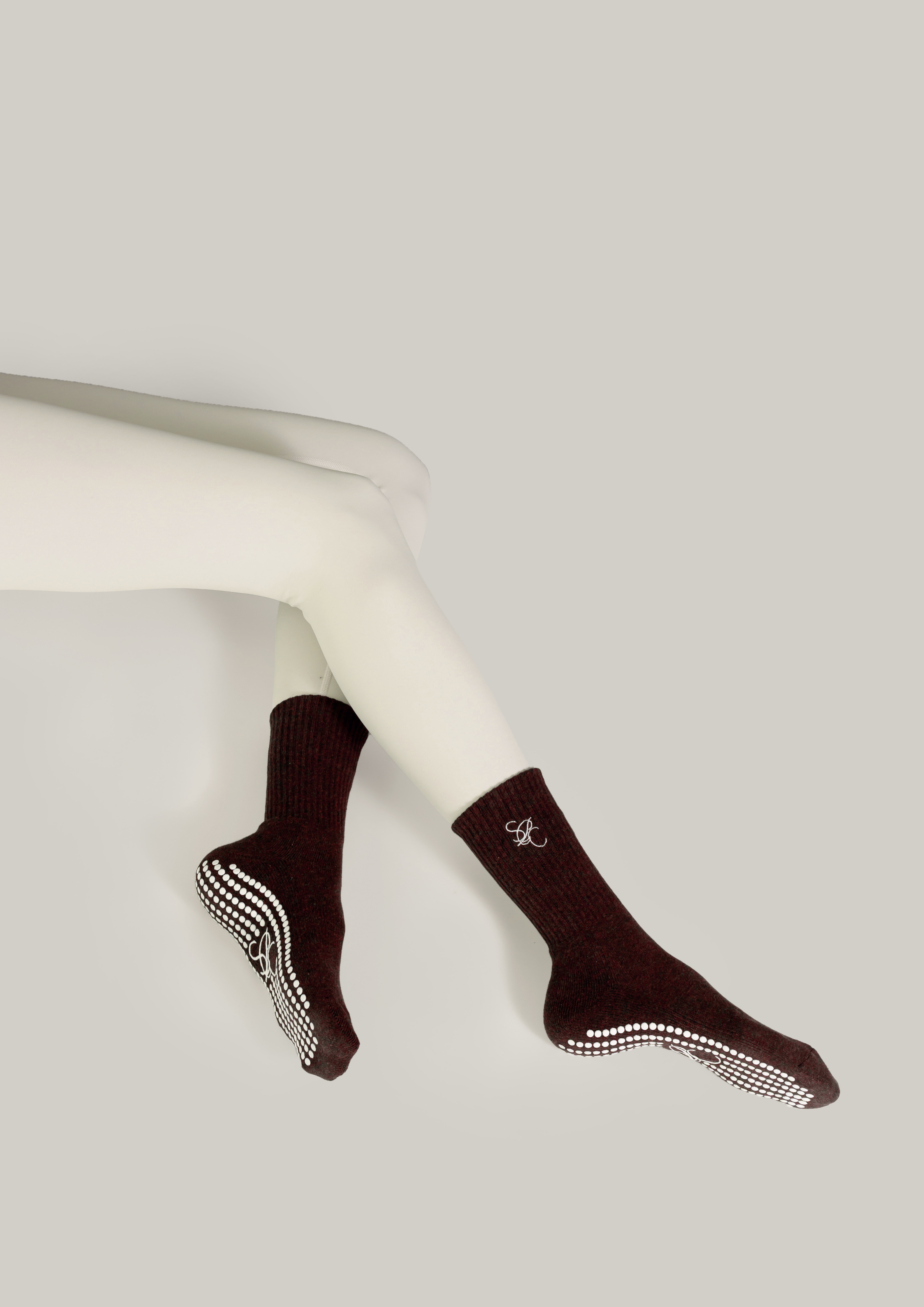 Double-Grip Pilates Grip Socks in Deep Truffle