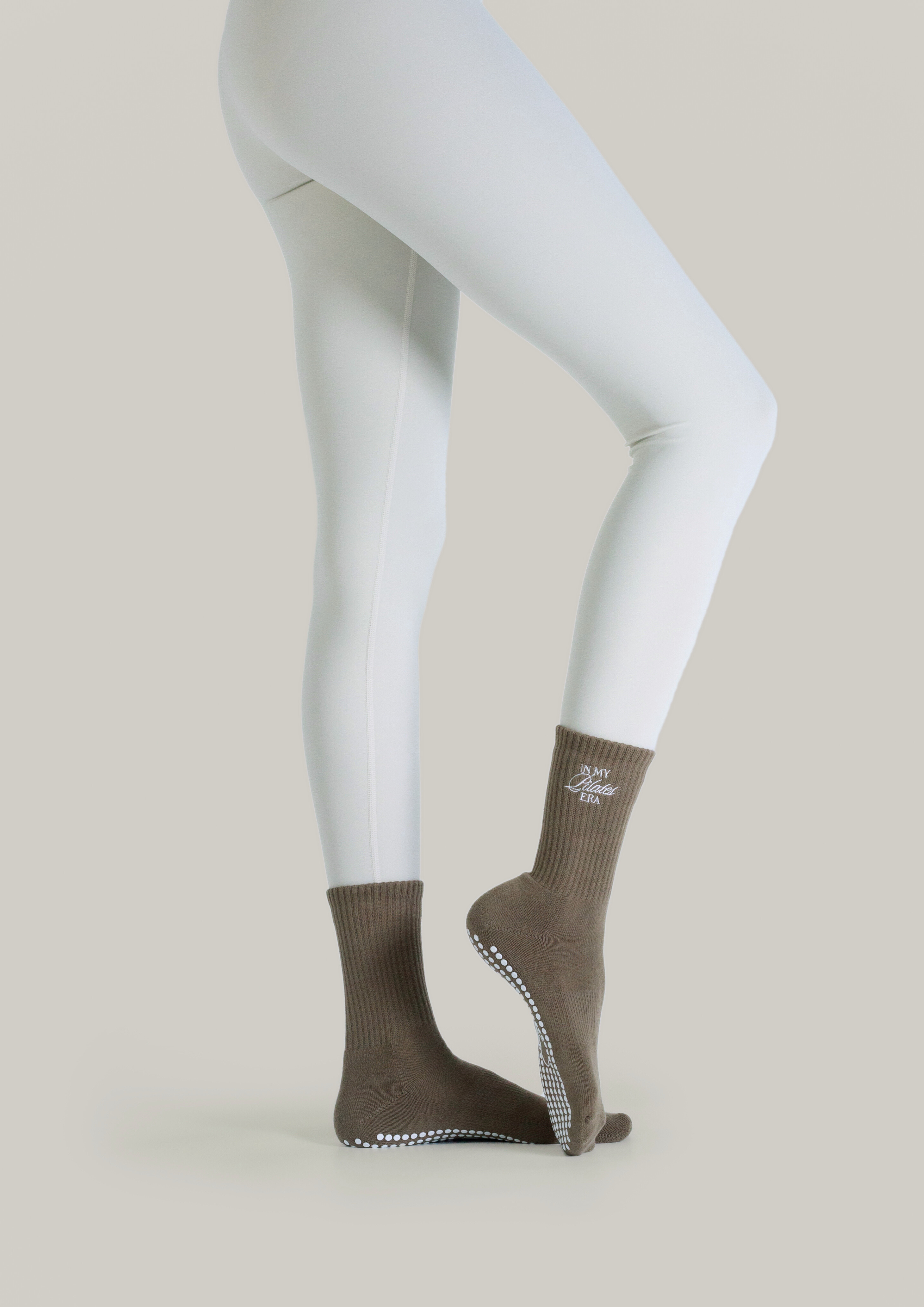 Pilates Grip Socks in Stone
