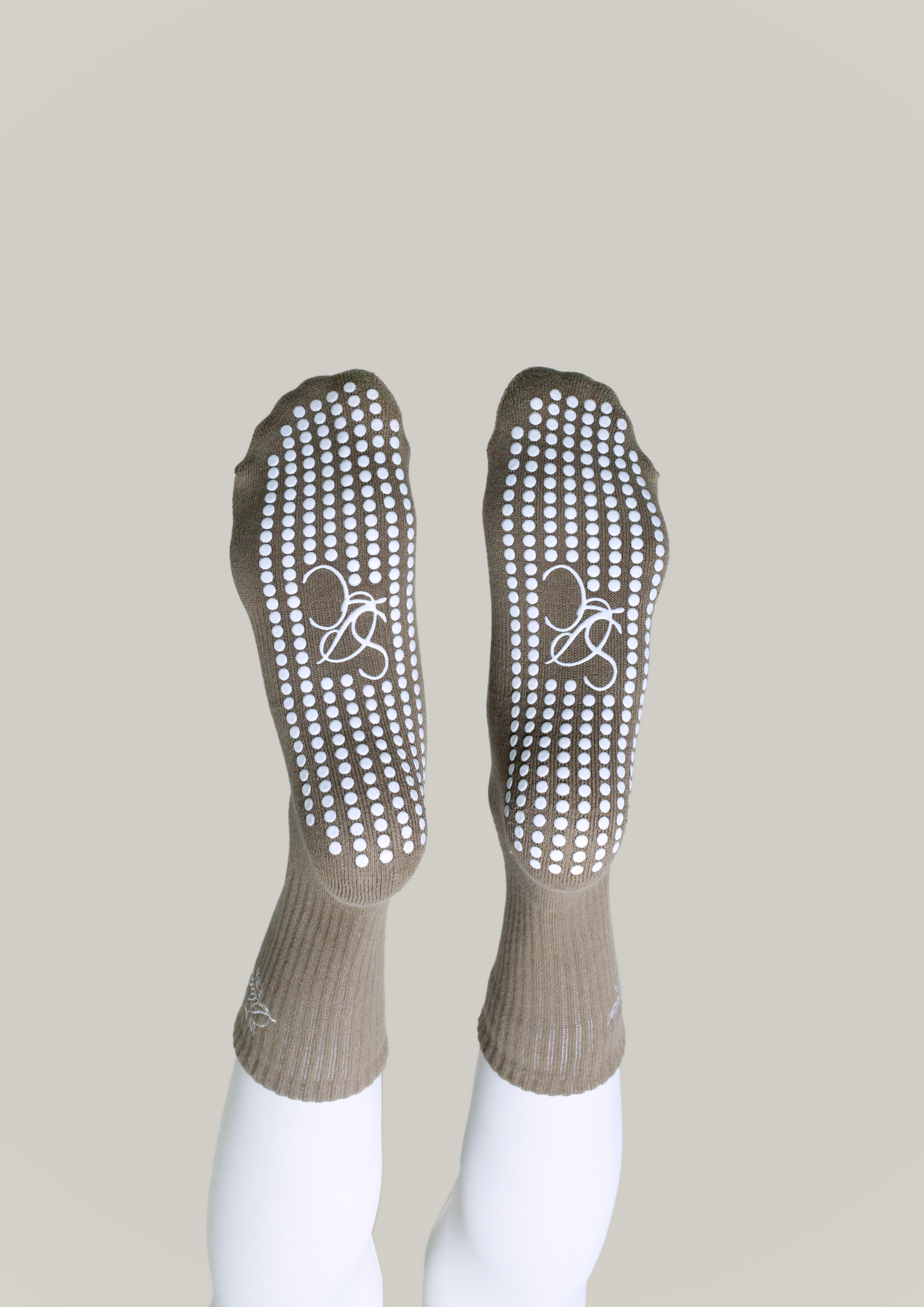 Pilates Grip Socks in Stone